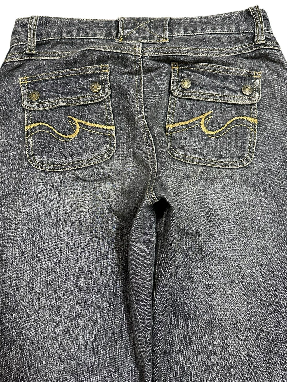 Japanese Brand Vintage Japanese Brand Faded Wash Style Flare Jeans Size US 28 / EU 44 - 5 Thumbnail