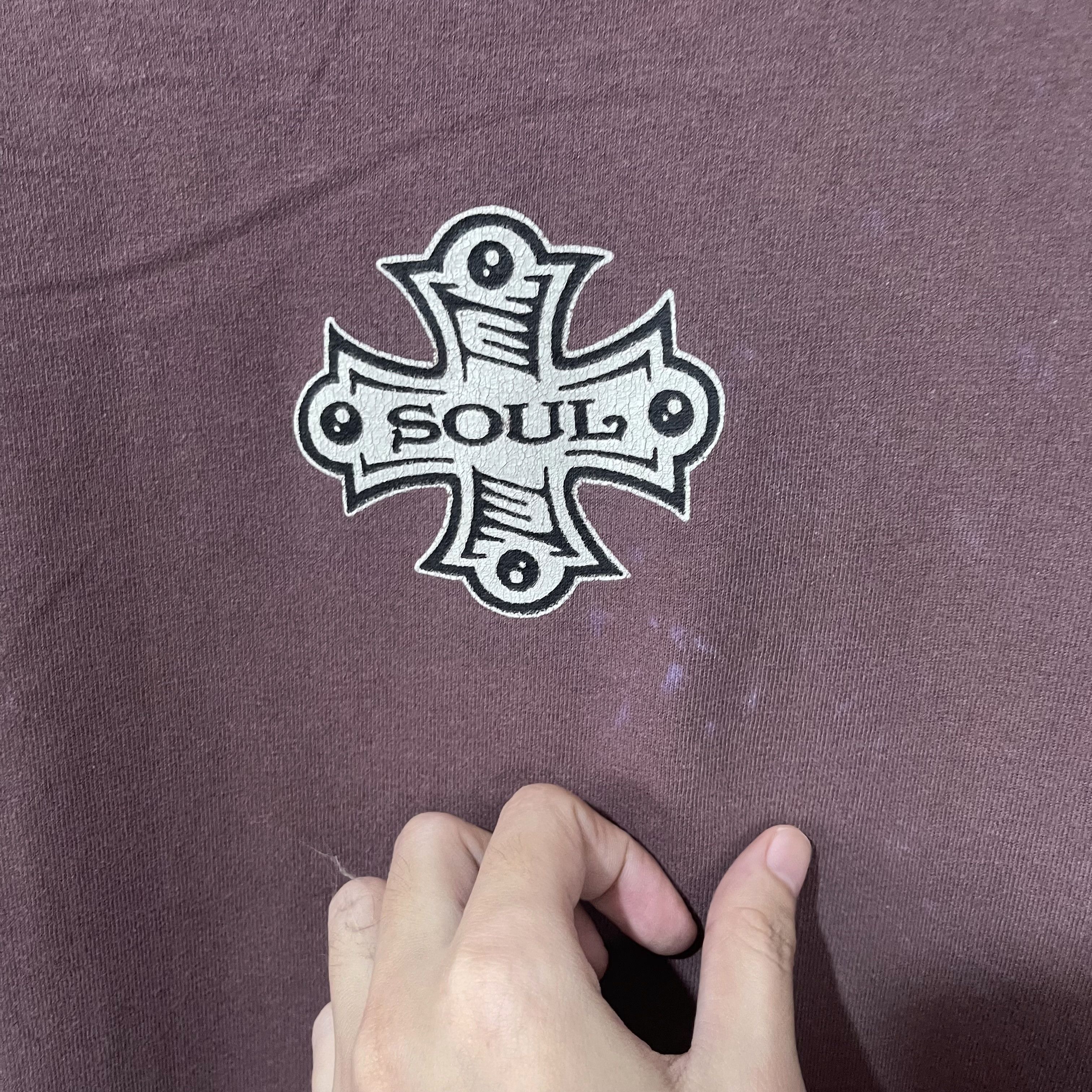 Vintage Vintage 90s SOUL Sacred Heart Flame T-Shirt Size US XL / EU 56 / 4 - 4 Thumbnail