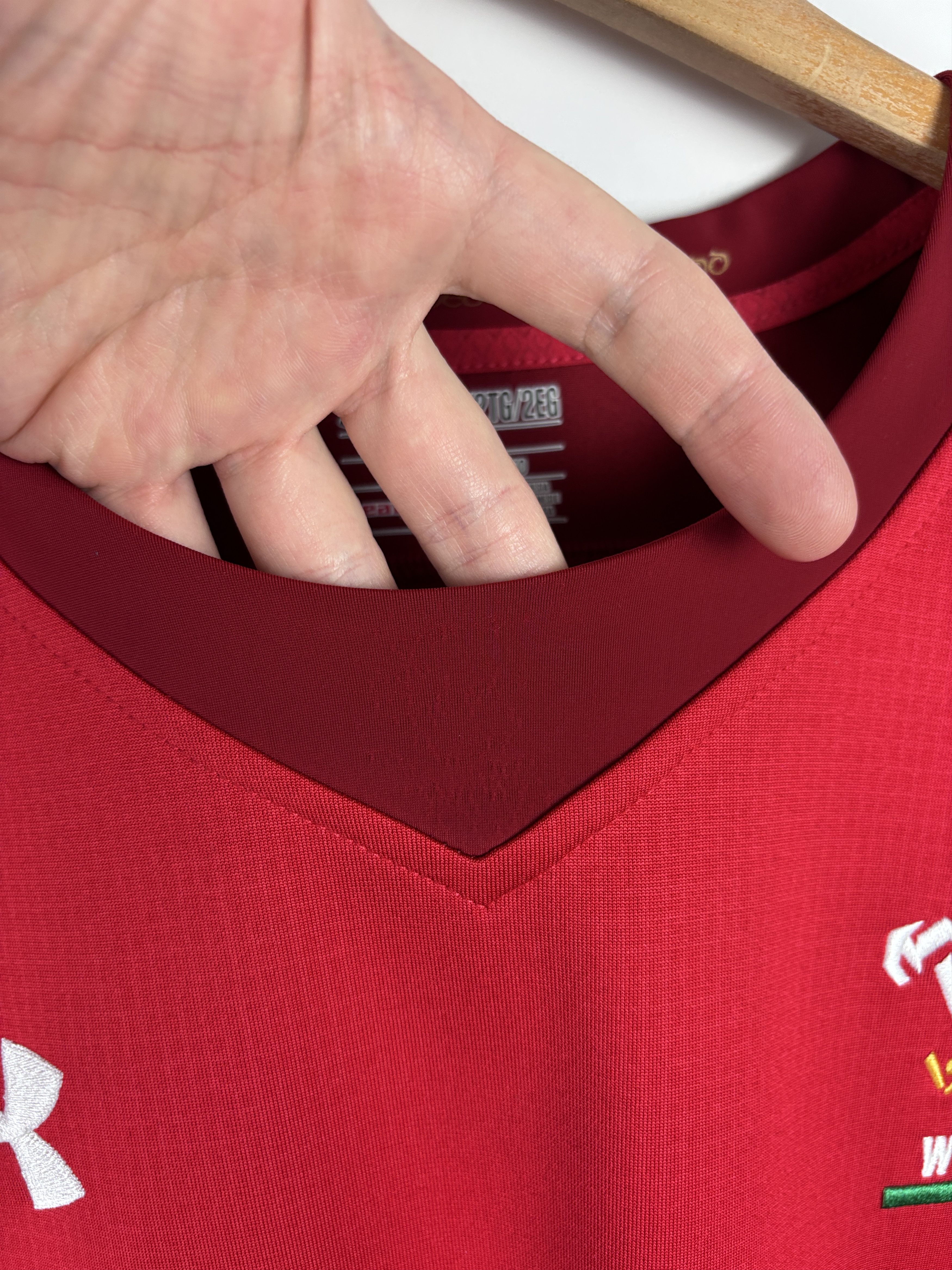 Under Armour Wales Rugby Union 2015-16 Shirt Under Armour Jersey XXL Size US XXL / EU 58 / 5 - 4 Thumbnail