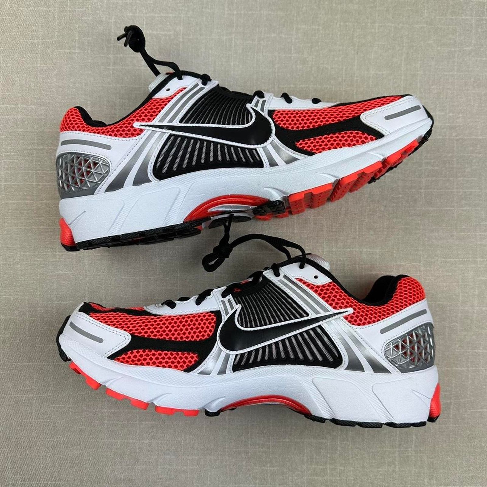 Nike Nike Zoom Vomero 5 "Bright Crimson" 10W Size US 10 / IT 40 - 4 Thumbnail