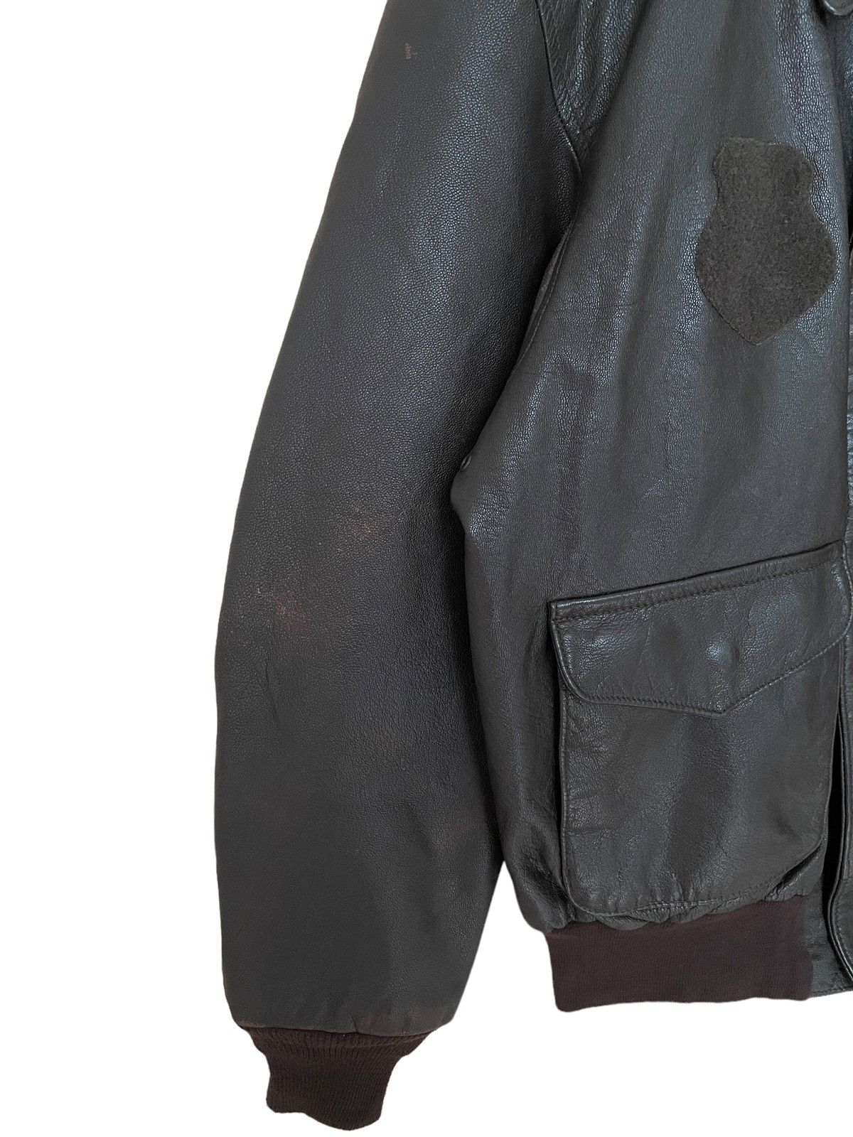 Avirex Vintage Brand Avirex Leather Fly Jacket 1990s Size US L / EU 52-54 / 3 - 3 Thumbnail