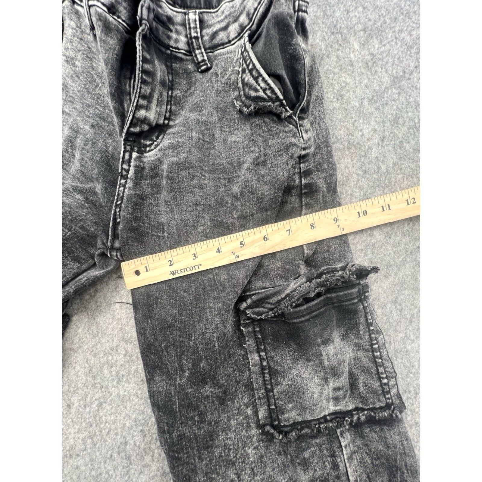 Vintage Red Bottoms Women's Black Acid Wash Cargo Jeans Size 3/26 Jeans Wide-Leg 27in Inseam Rolled? No, not needed Size 26" / US 2 / IT 38 - 3 Thumbnail