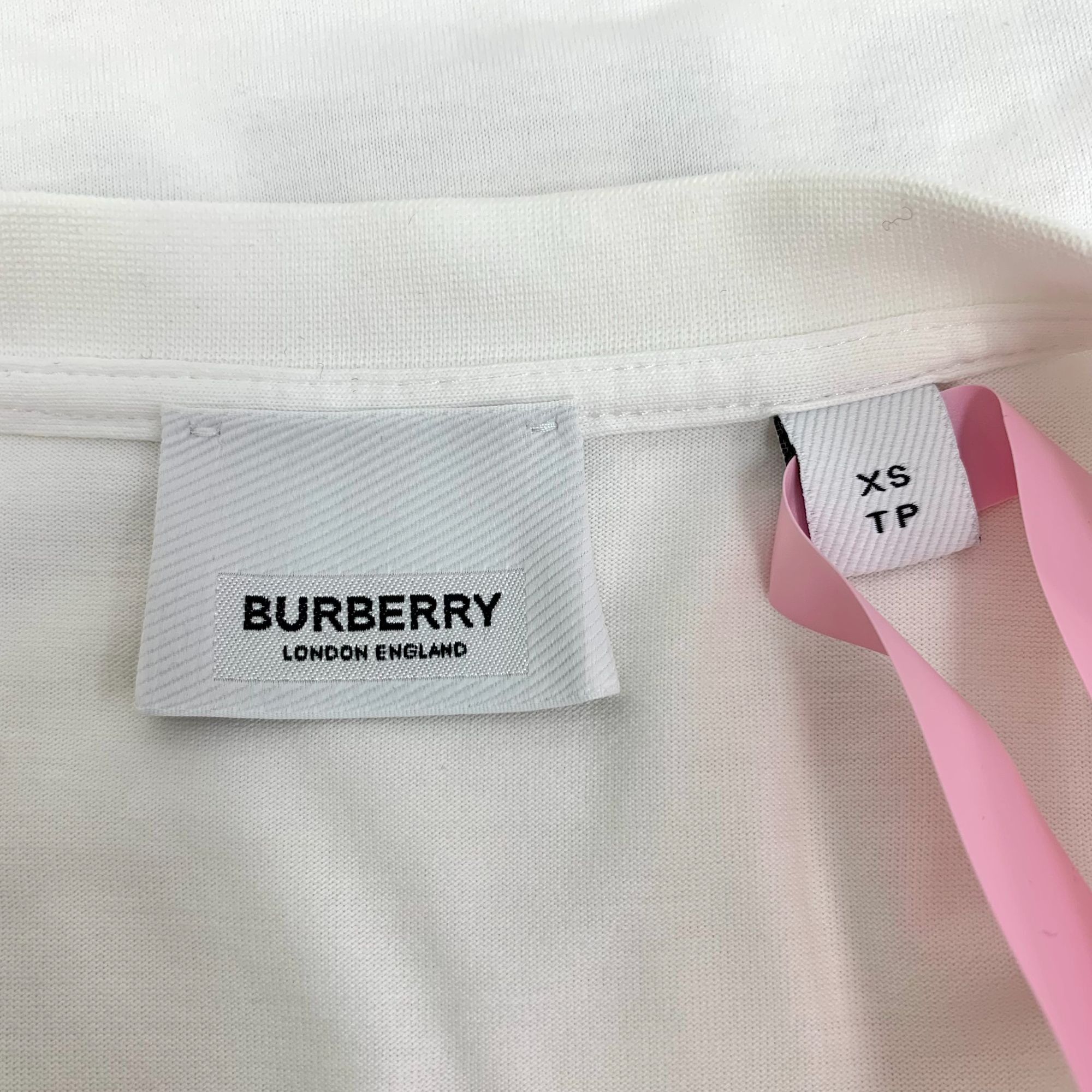 Burberry BURBERRY LONDON ENGLAND White Cotton Logo T-Shirt XS Size Ro Size XS / US 0-2 / IT 36-38 - 2 Thumbnail