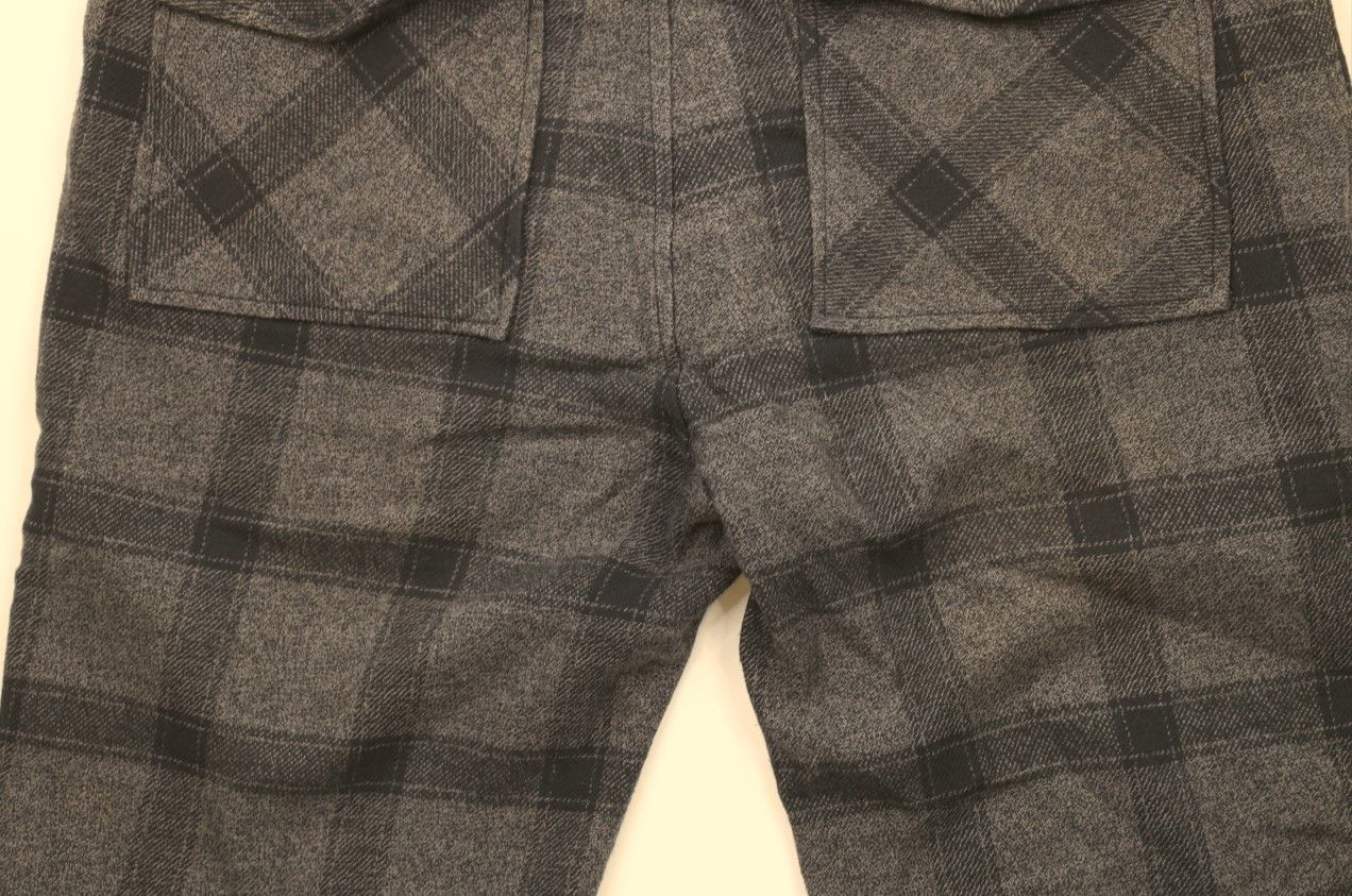 Fox Racing × Vintage Vintage Fox Racing Spell Out Flannel Shorts Checkered Plaid Size US 34 / EU 50 - 10 Thumbnail