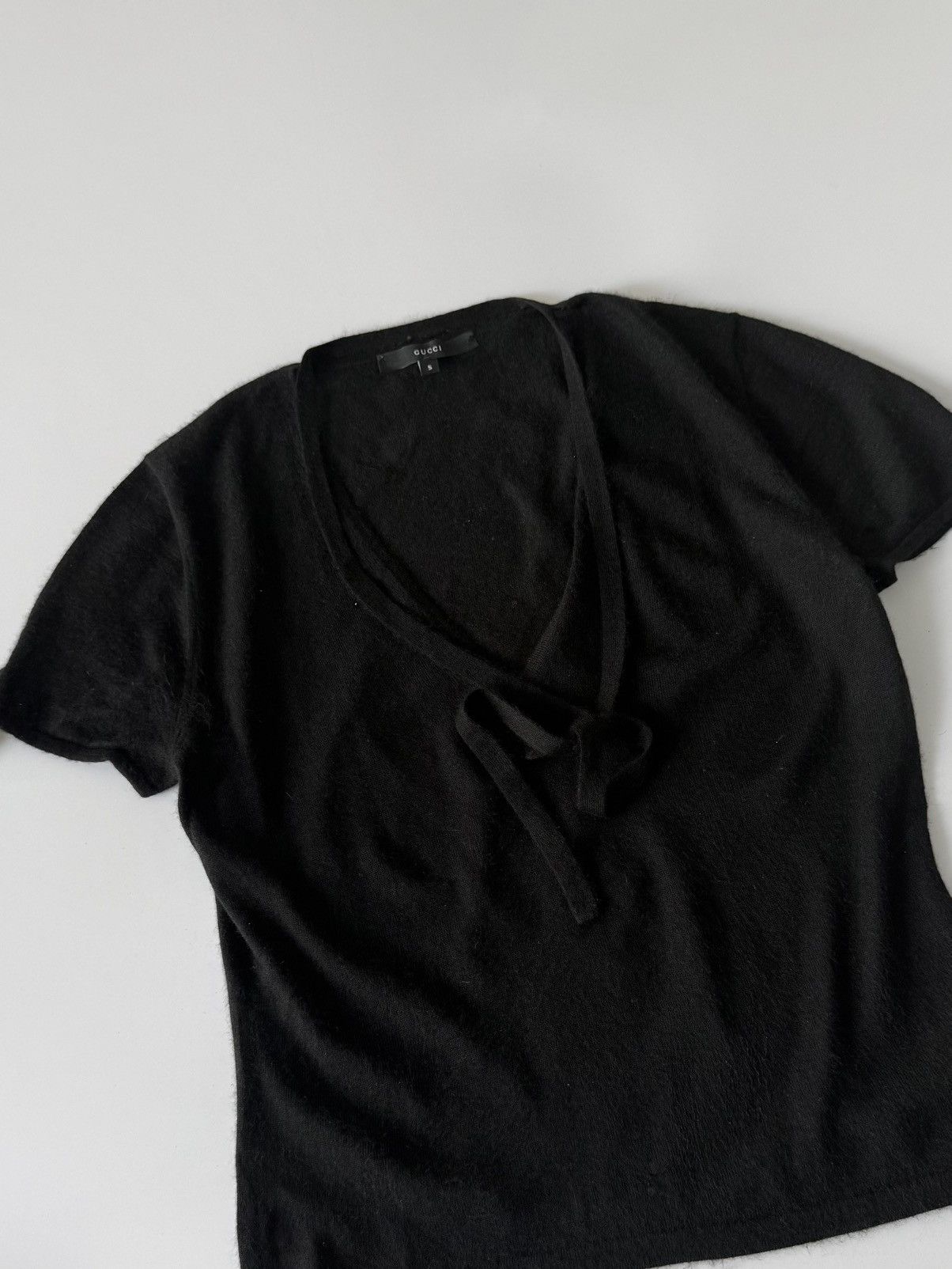 Gucci Gucci by Tom Ford V-Neck Cashmere Summer Knit with Ribbon Size S / US 4 / IT 40 - 3 Thumbnail