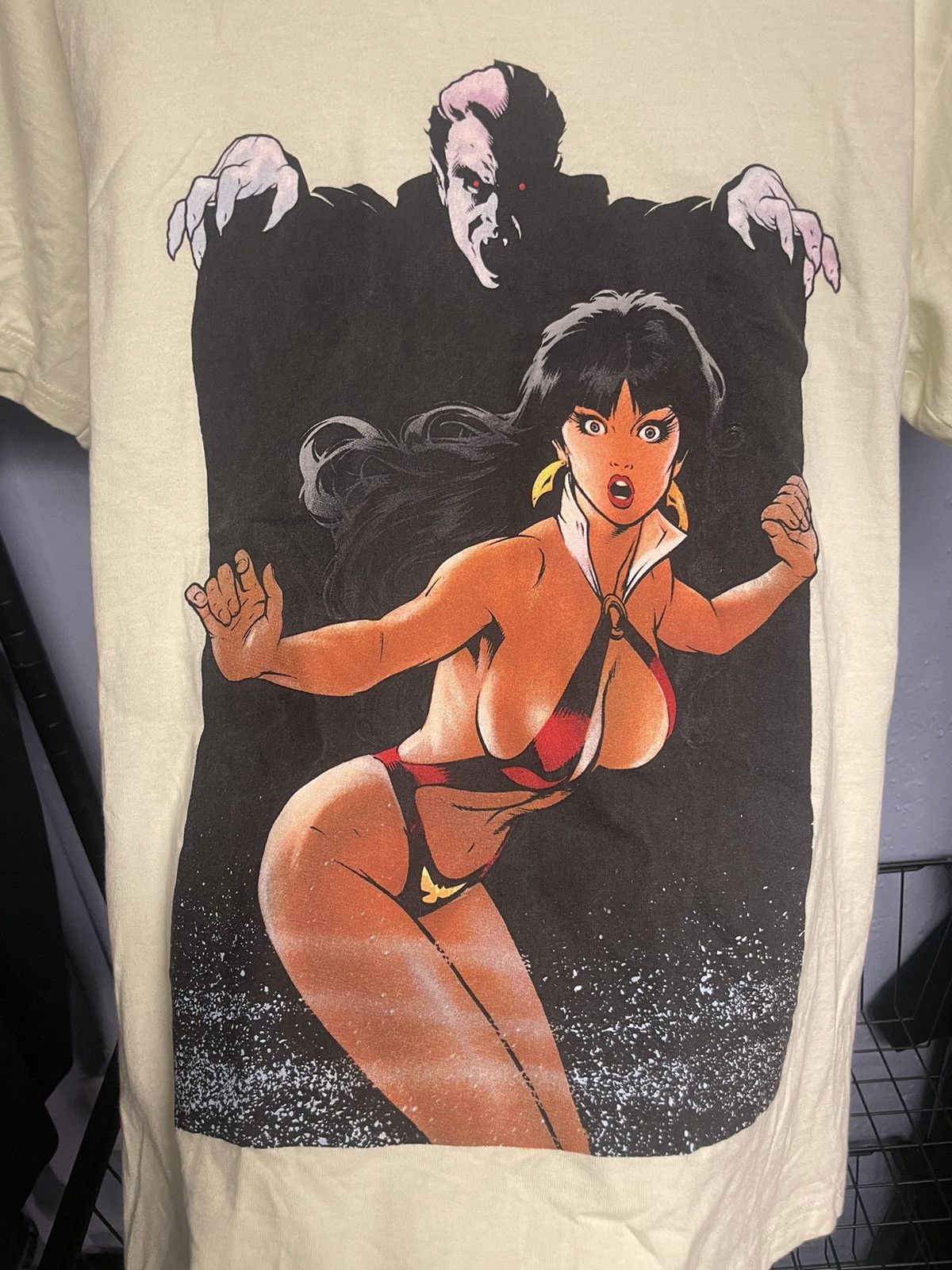 Supreme Supreme Vampirella Tee Pale Yellow Medium Size US M / EU 48-50 / 2 - 3 Thumbnail