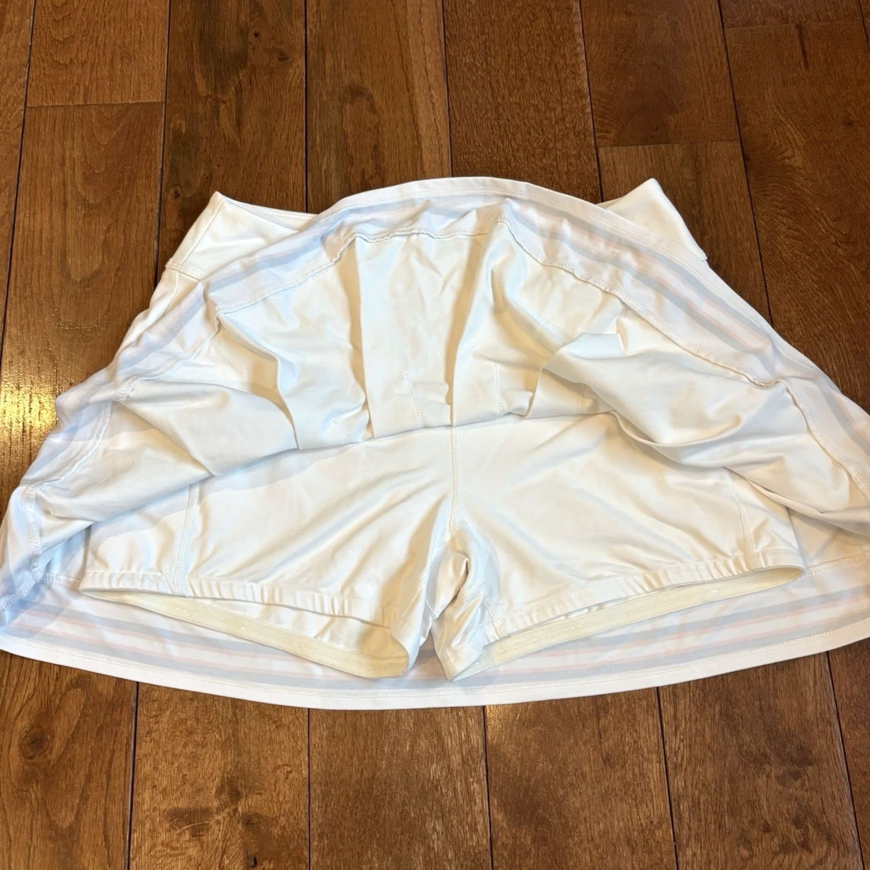 Southern Tide Womens Southern Tide Gwen Performance Skort White Stripes sz S Size ONE SIZE - 4 Thumbnail