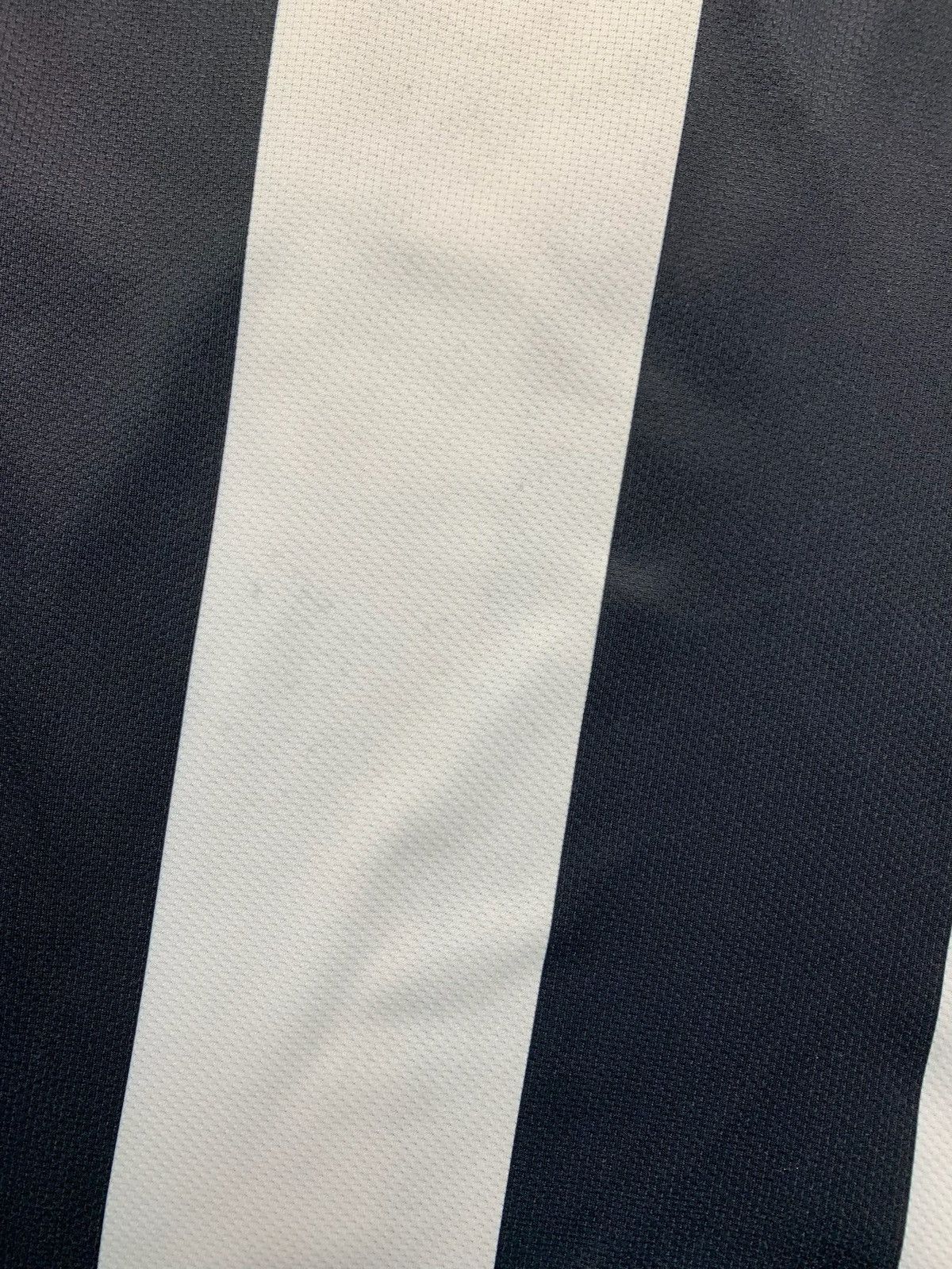 Nike × Vintage Vintage Nike Juventus soccer jersey size XL striped Size US XL / EU 56 / 4 - 10 Thumbnail