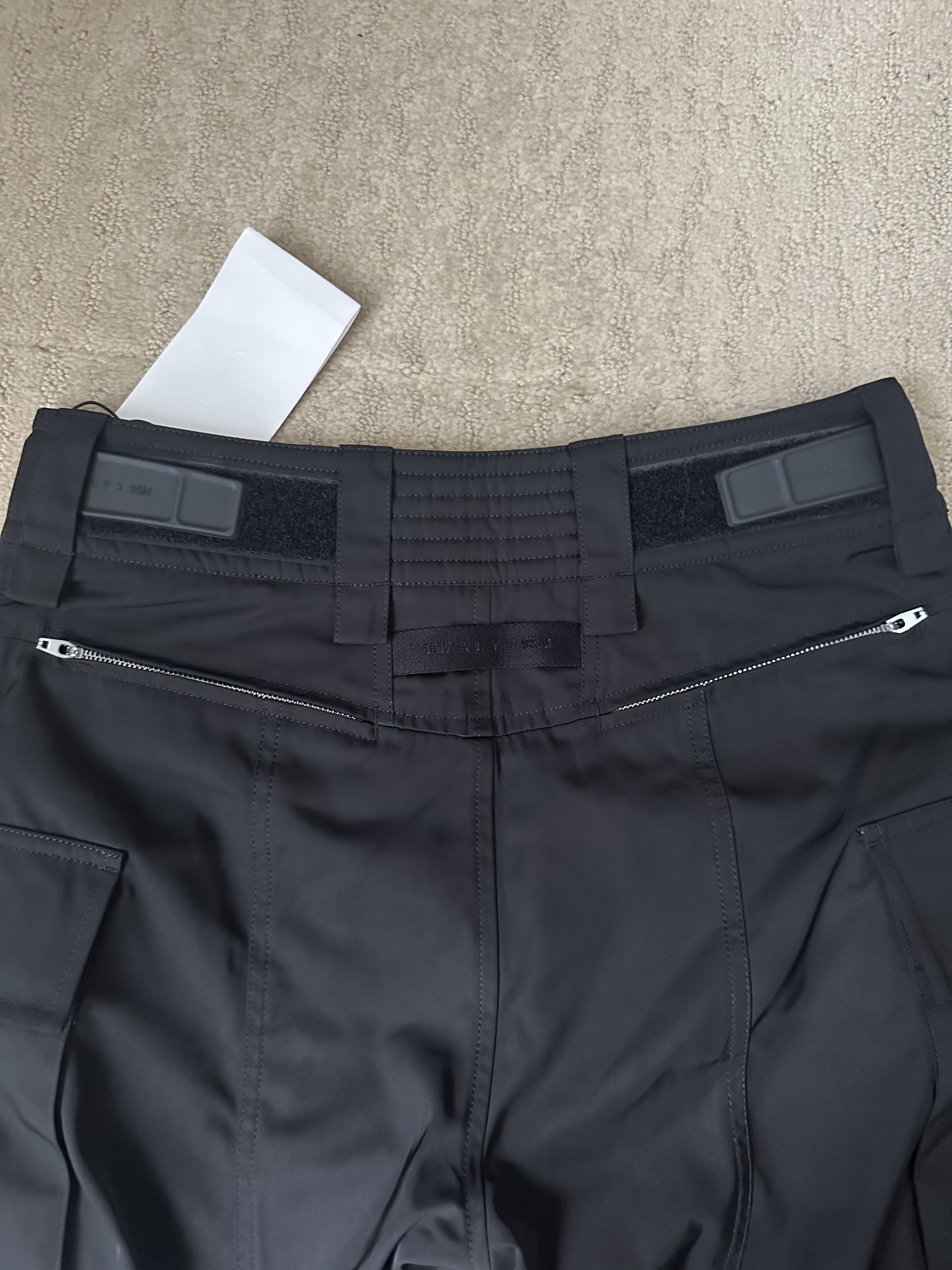 1017 ALYX 9SM 1017 ALYX 9SM Tactical Shorts Size US 30 / EU 46 - 8 Thumbnail