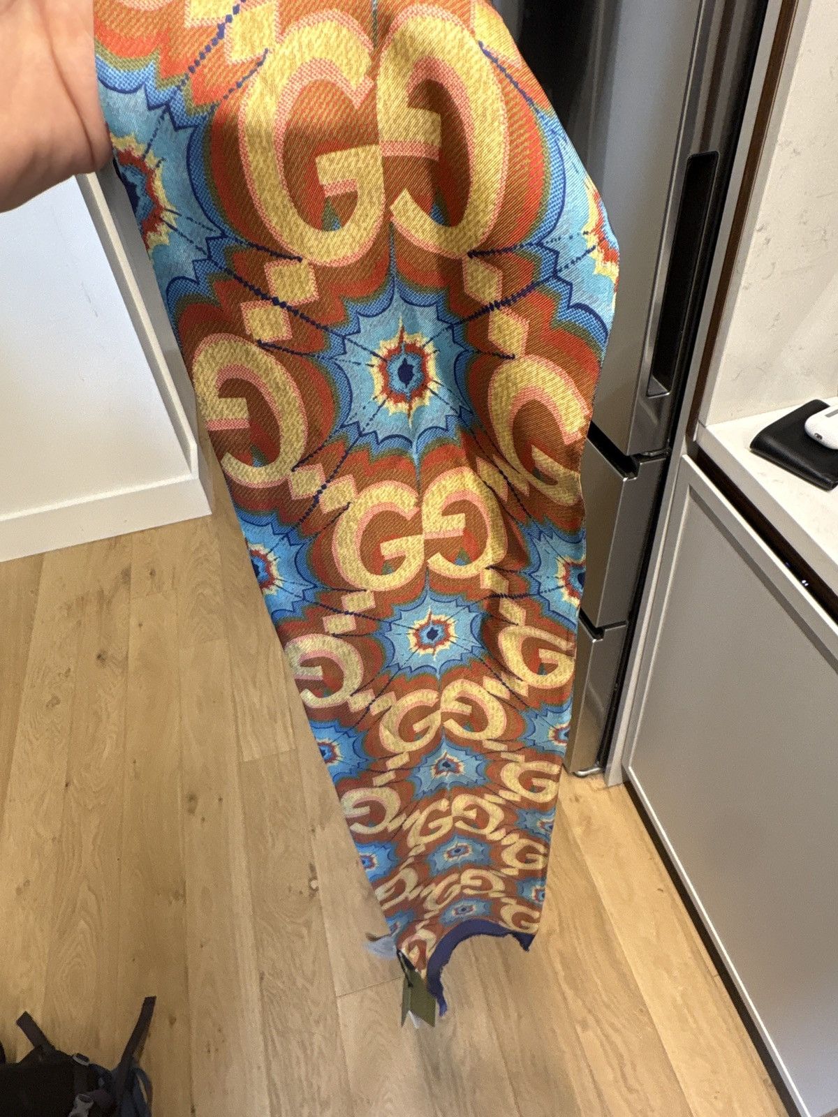 Gucci Gucci 100 scarf Size ONE SIZE - 5 Thumbnail