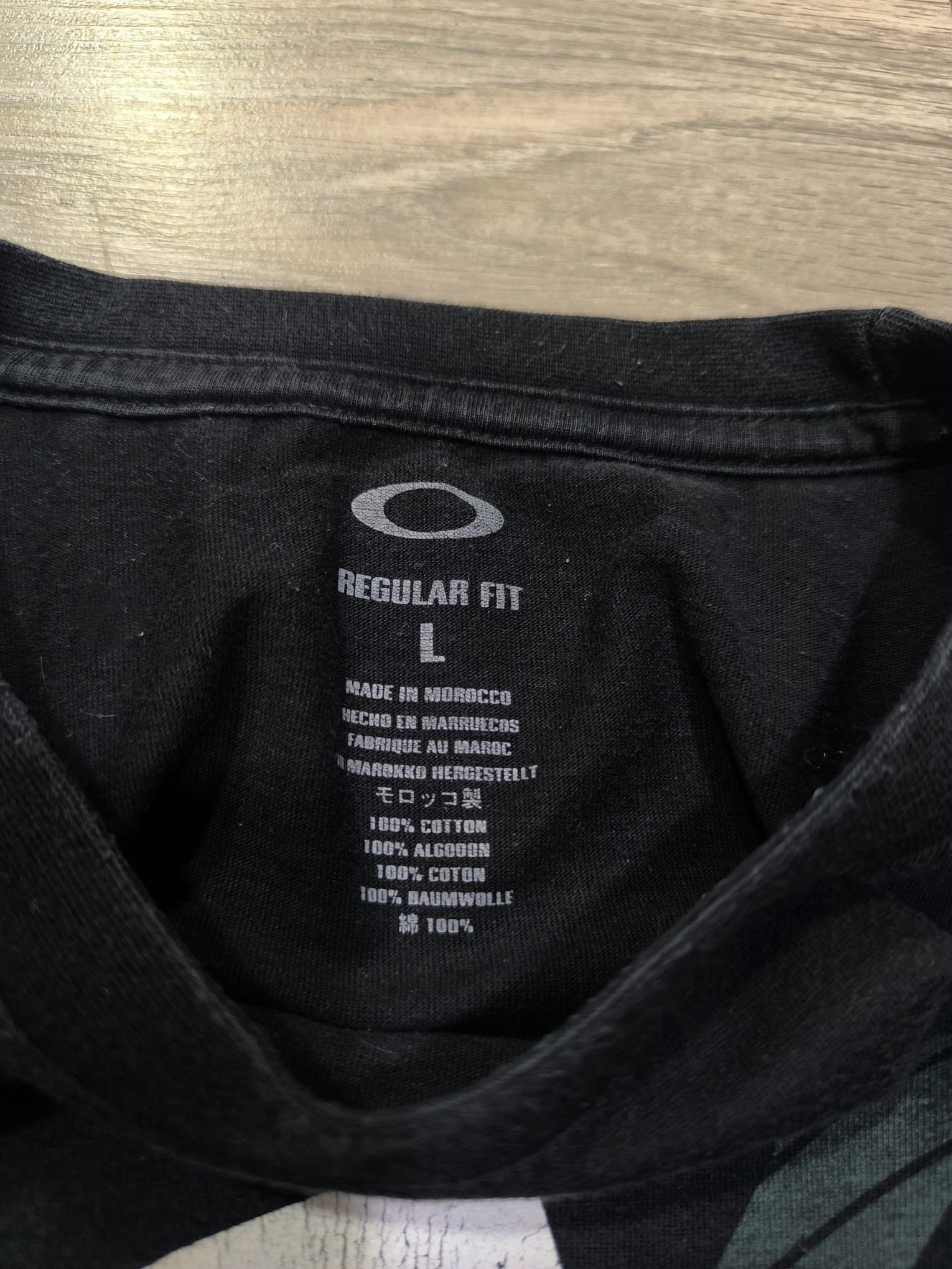 Oakley 00s oakley thermonuclear protection tshirt y2k vtg faded Size US L / EU 52-54 / 3 - 3 Thumbnail