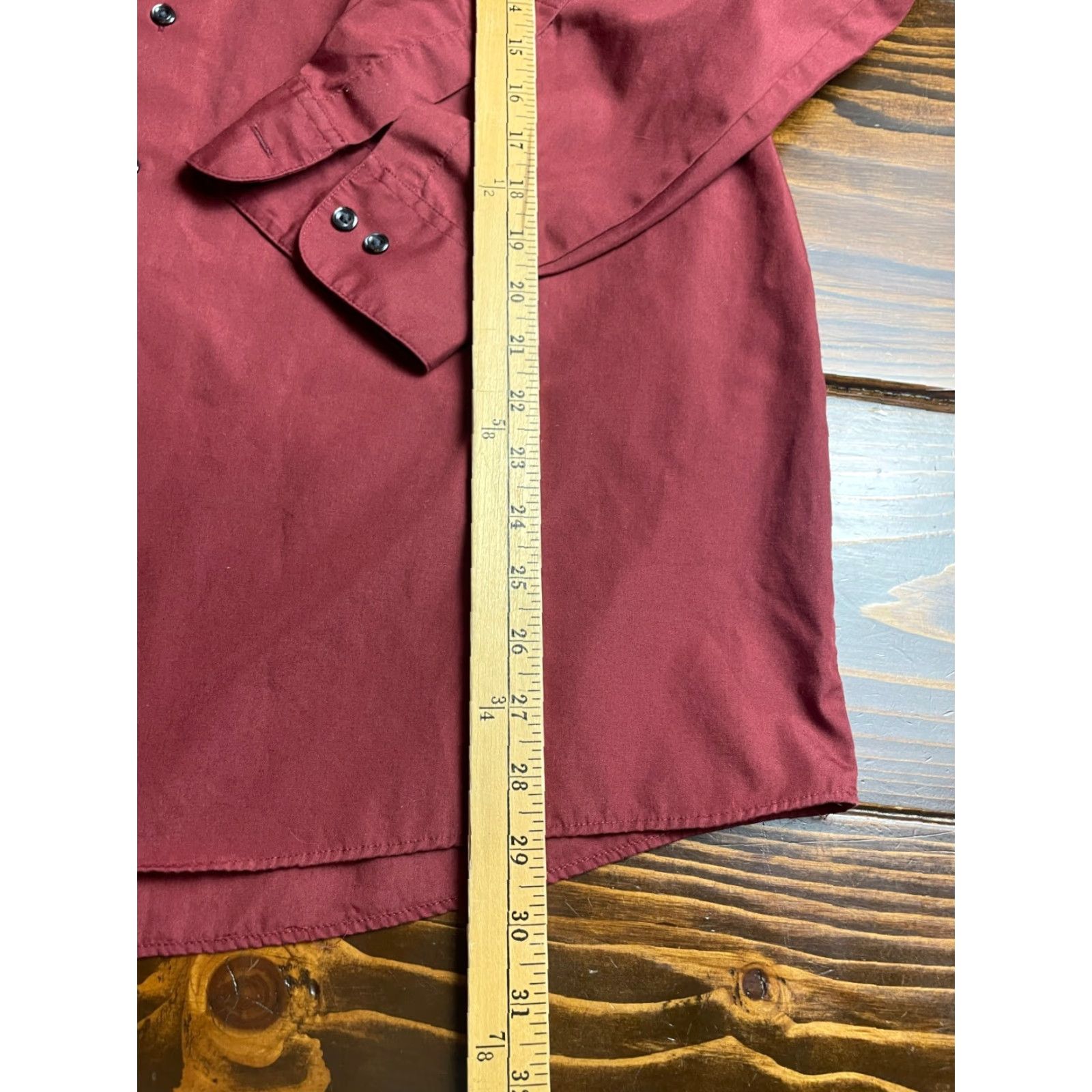 Van Heusen VINTAGE Van Heusen Shirt Mens XL Red Maroon Poplin Button Up Long Sleeve Size US XL / EU 56 / 4 - 6 Thumbnail