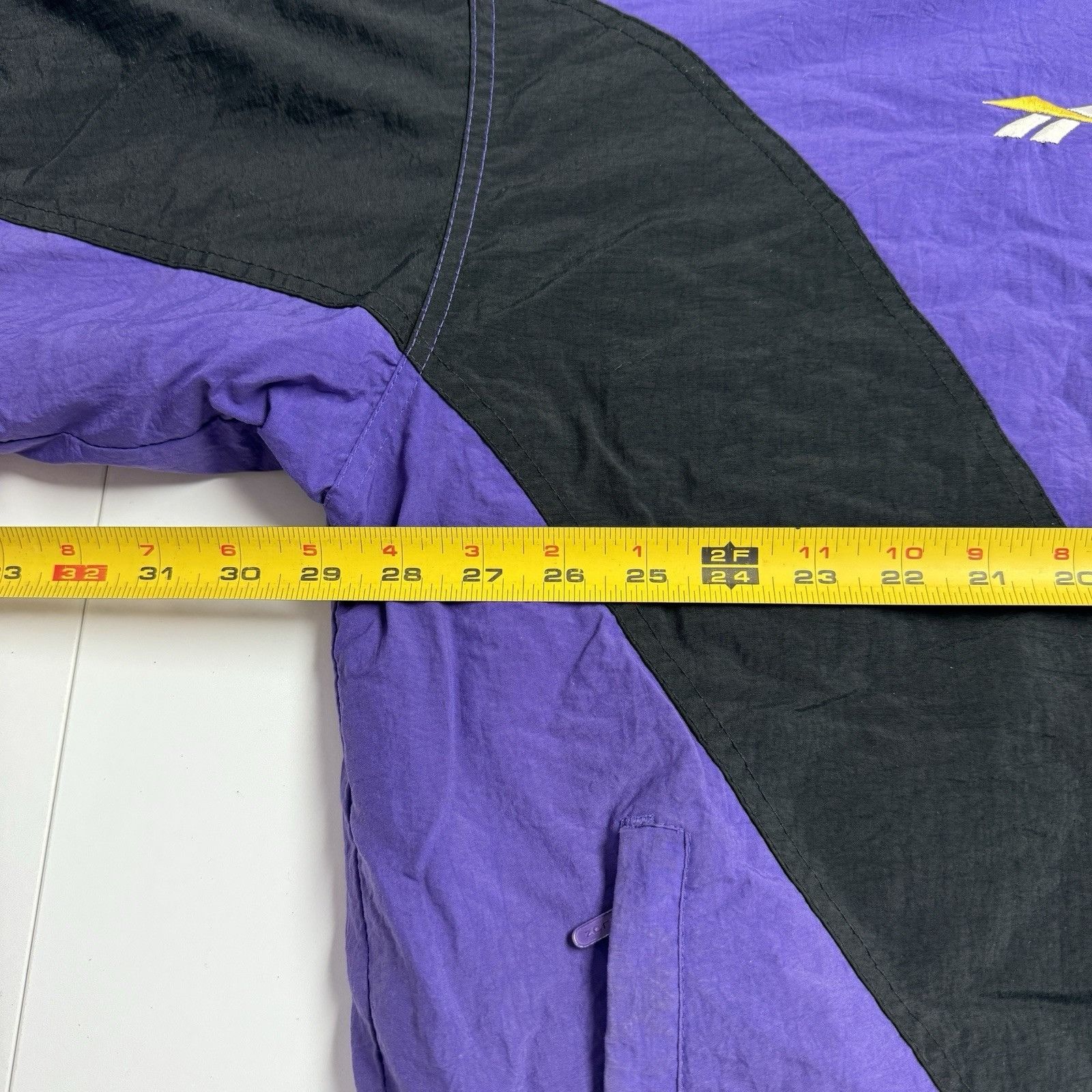 Pro Line Vintage Minnesota Vikings Reebok Proline Puffer Jacket Size US XL / EU 56 / 4 - 17 Thumbnail
