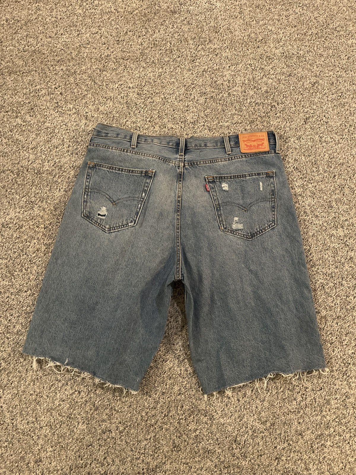 Levi's Levi’s Denim Shorts Size US 40 / EU 56 - 2 Thumbnail