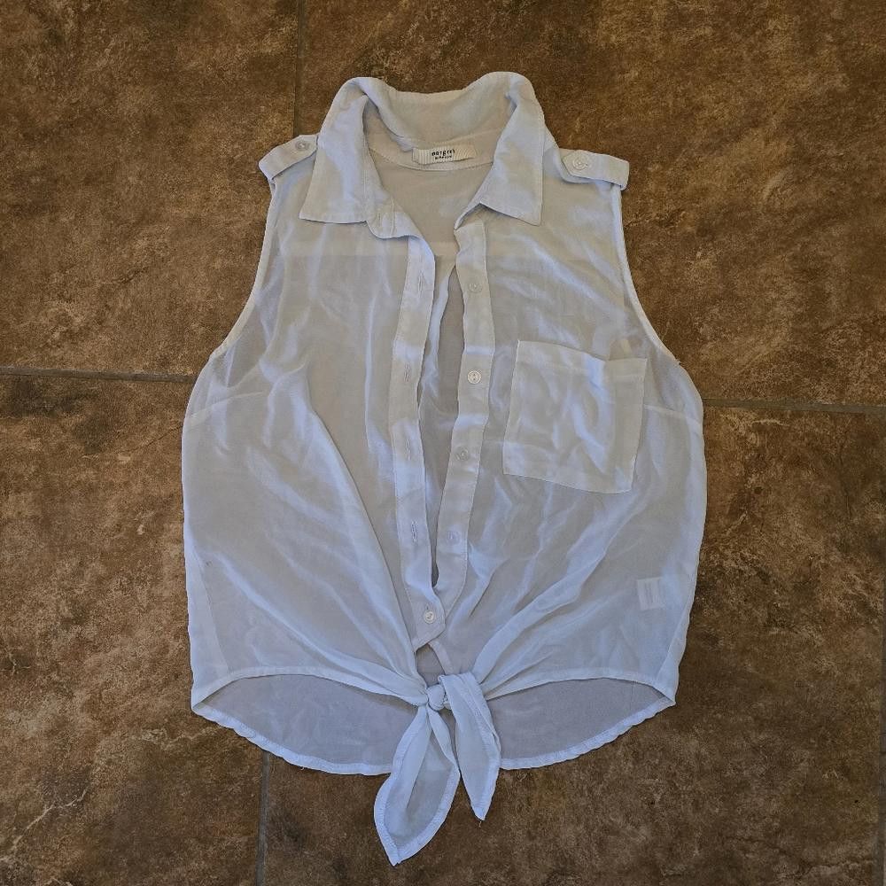 Designer Beige Cropped Margret Button Down Blouse Size S / US 4 / IT 40 - 1 Thumbnail