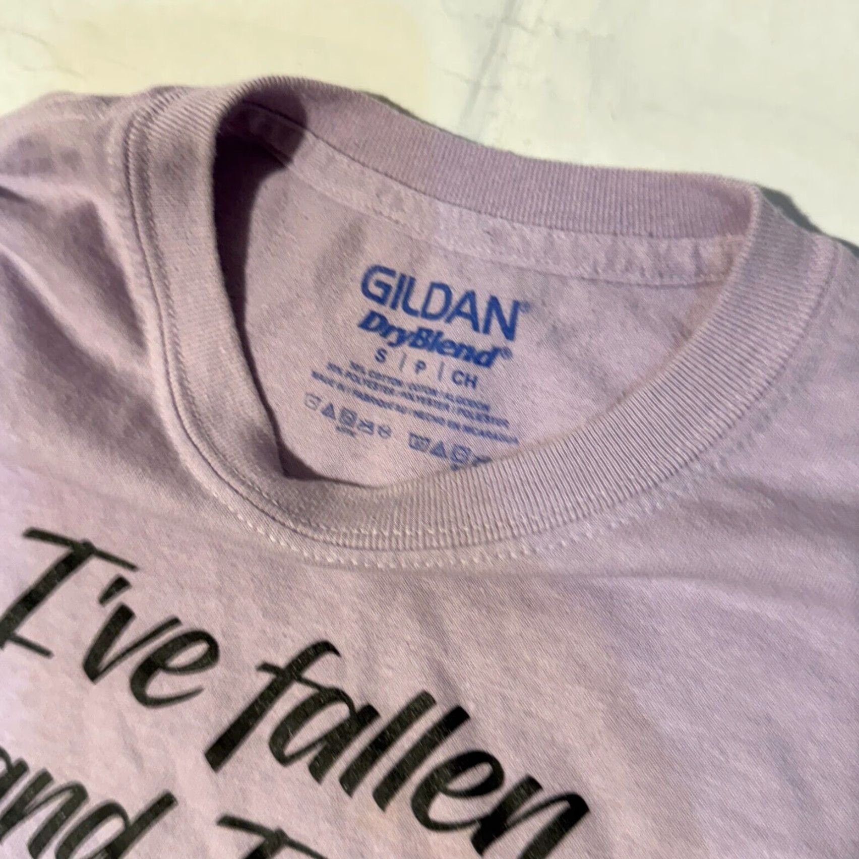 Gildan Gildan T-Shirt Shirt Casual Purple Logo Funny I’ve Fallen and I Can’t Giffy Up Womens S Short Sleeve Cotton Regular Size S / US 4 / IT 40 - 3 Thumbnail