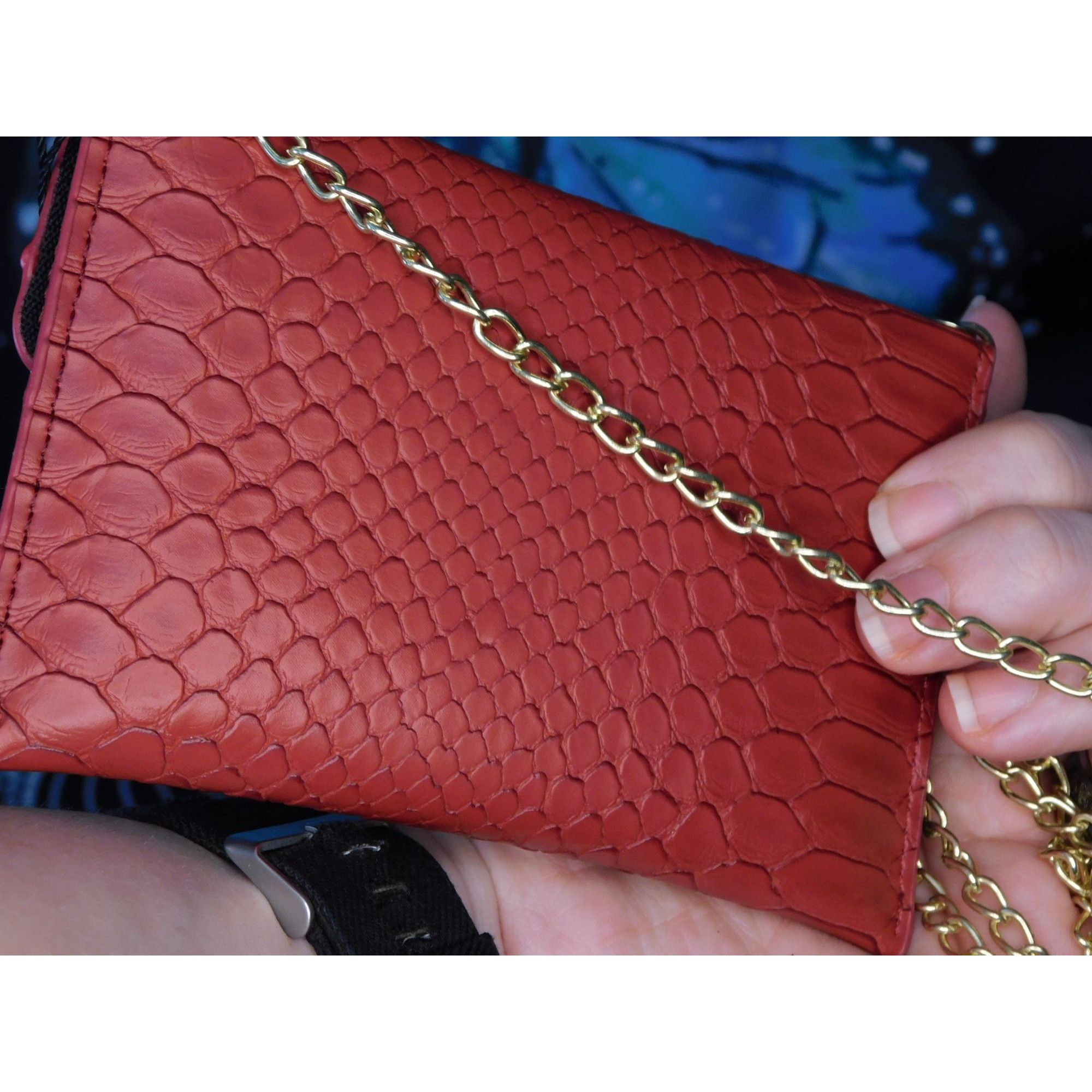 Other Ava/Kris Tiny Red Faux Snake Skin Crossbody Bag NWT Size ONE SIZE - 4 Thumbnail