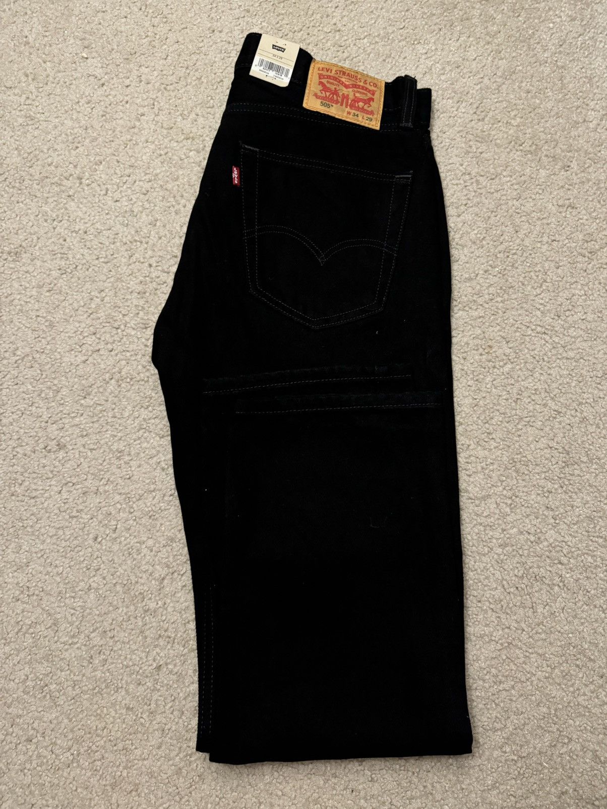 Levi's **BRAND NEW** LEVI’S 505’S Size US 34 / EU 50 - 1 Thumbnail