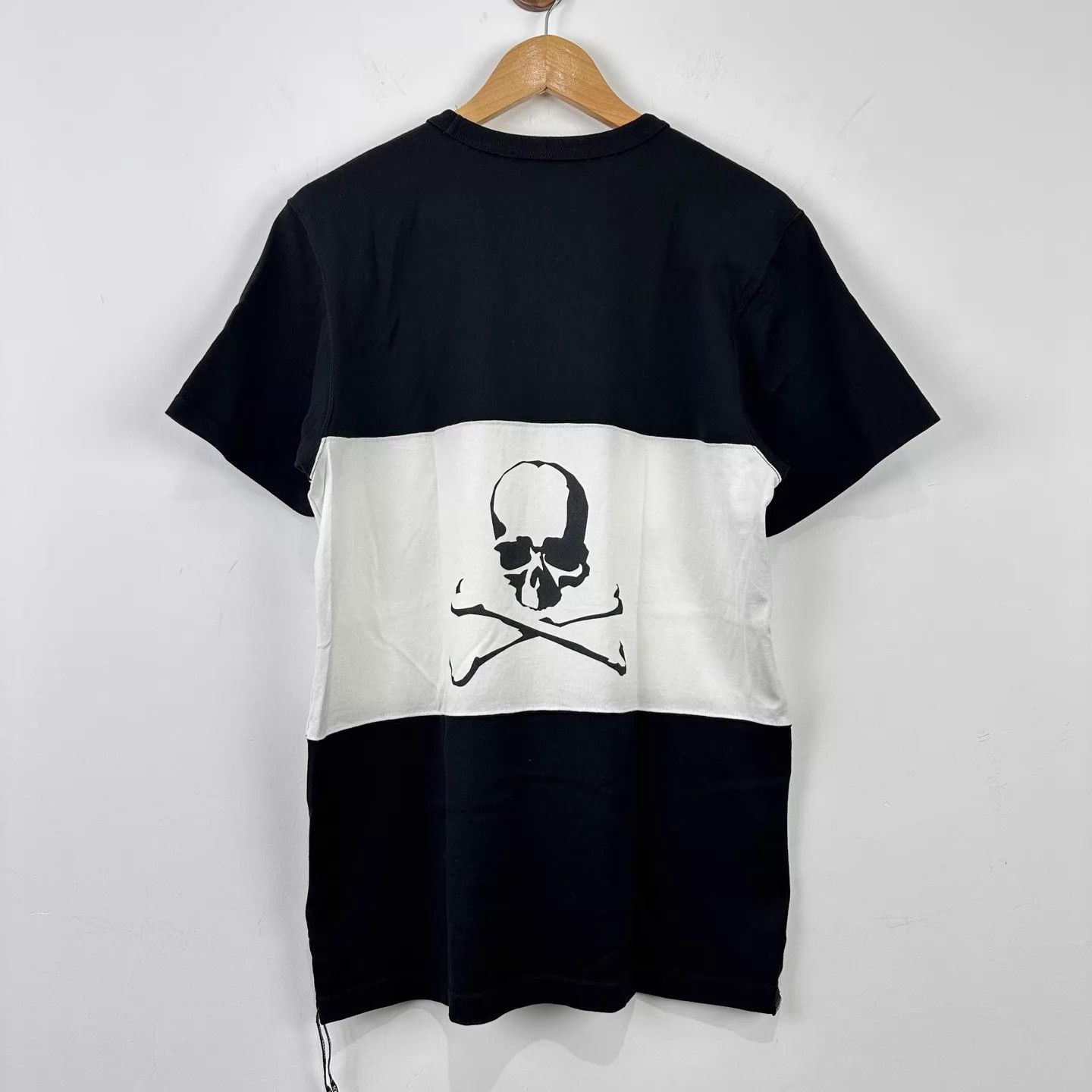 Mastermind Japan Mastermind World MMJ B&W Colorblock Skull T-Shirt M Size US M / EU 48-50 / 2 - 2 Thumbnail