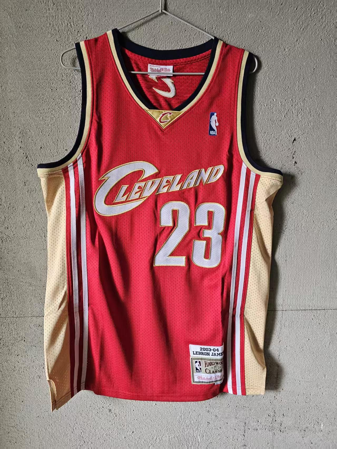 NBA LeBron James Jersey Cleveland Cavaliers Red Double Stitched Size US XL / EU 56 / 4 - 1 Thumbnail