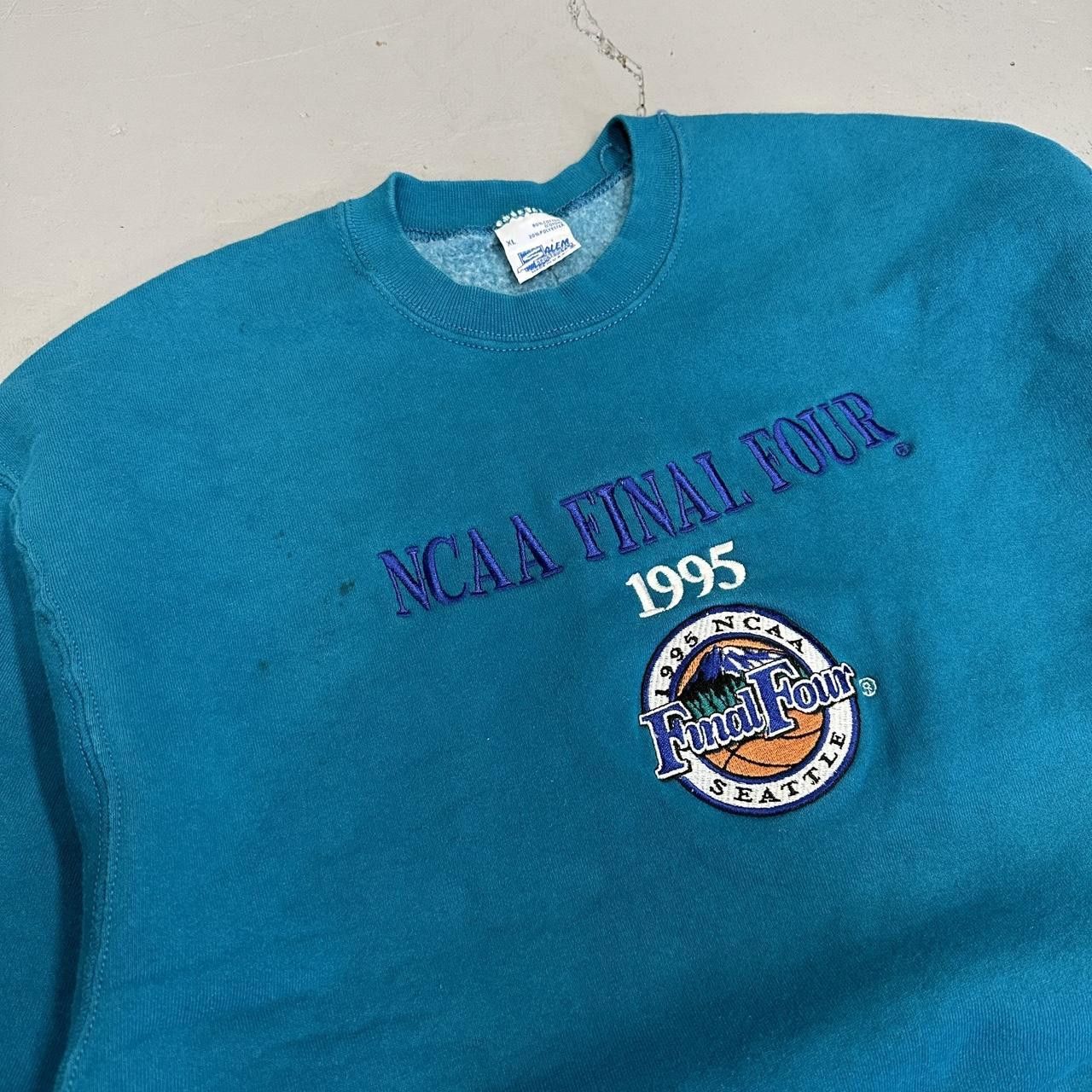 Vintage Vintage Salem Sportswear 1995 NCAA Final Four Sweatshirt XL Size US XL / EU 56 / 4 - 3 Thumbnail