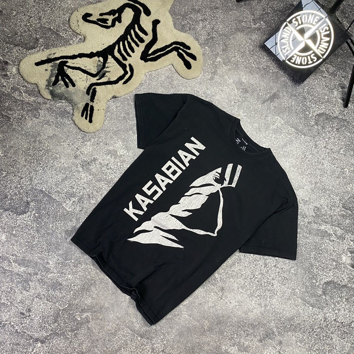 Band Tees Vintage Kasabian 2011 Big Graphic logo rock band tee Size US XL / EU 56 / 4 - 1 Thumbnail