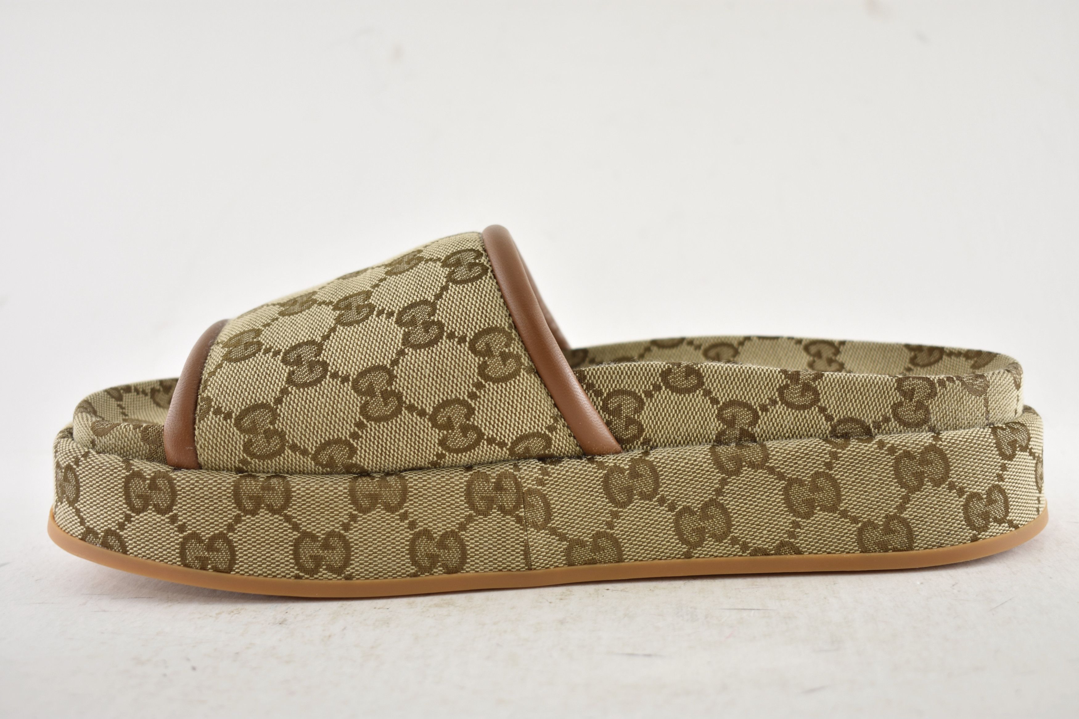 Gucci Gucci Brown GG Monogram Logo Flat Slide Platform Sandal 40.5 Size US 10.5 / IT 40.5 - 15 Thumbnail