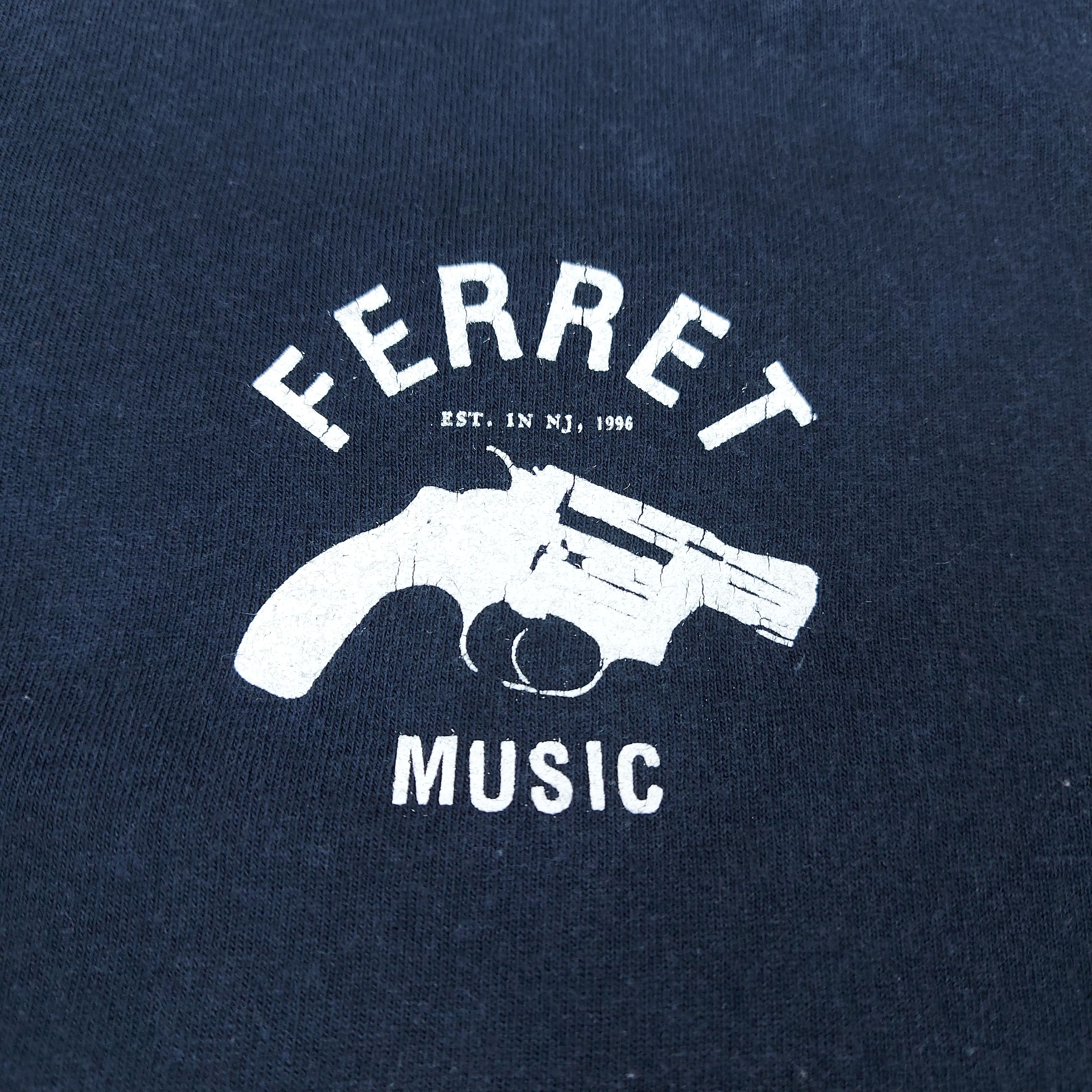 Band Tees VTG The Devil Wears Prada Band Ferret Music MySpace Era TEE Size US L / EU 52-54 / 3 - 6 Thumbnail