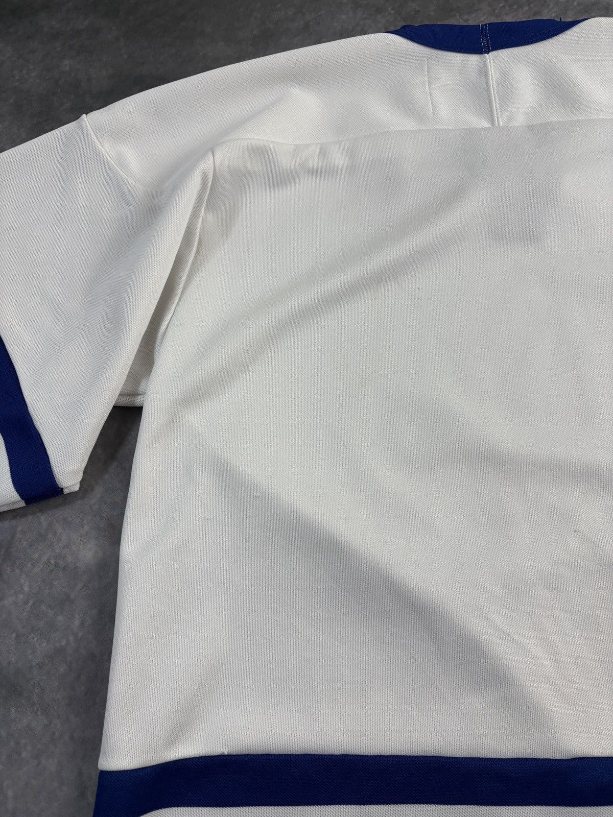 NHL Toronto Maple Leafs Vintage Hockey Jersey CCM Maska NHL TML Size US S / EU 44-46 / 1 - 10 Thumbnail
