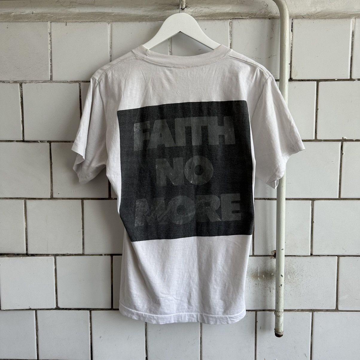 Band Tees × Vintage Vintage Faith No More T-shirts Big Logo Trashed Rock 1990 Size US M / EU 48-50 / 2 - 4 Thumbnail