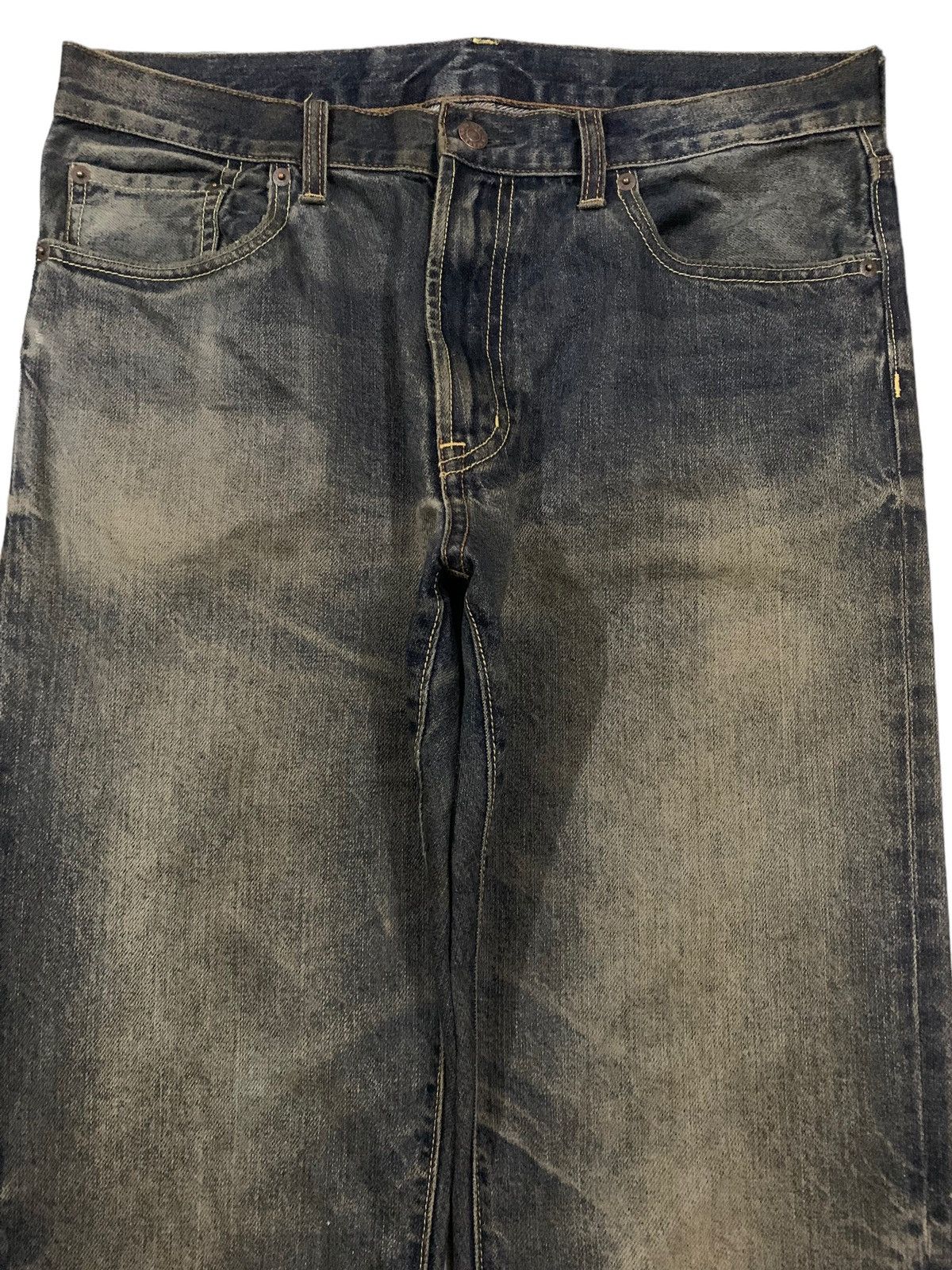 GU × Undercover Vintage Japanese Brand GU Dark Mud Washed Loose Ripped Jeans Size US 33 - 3 Thumbnail