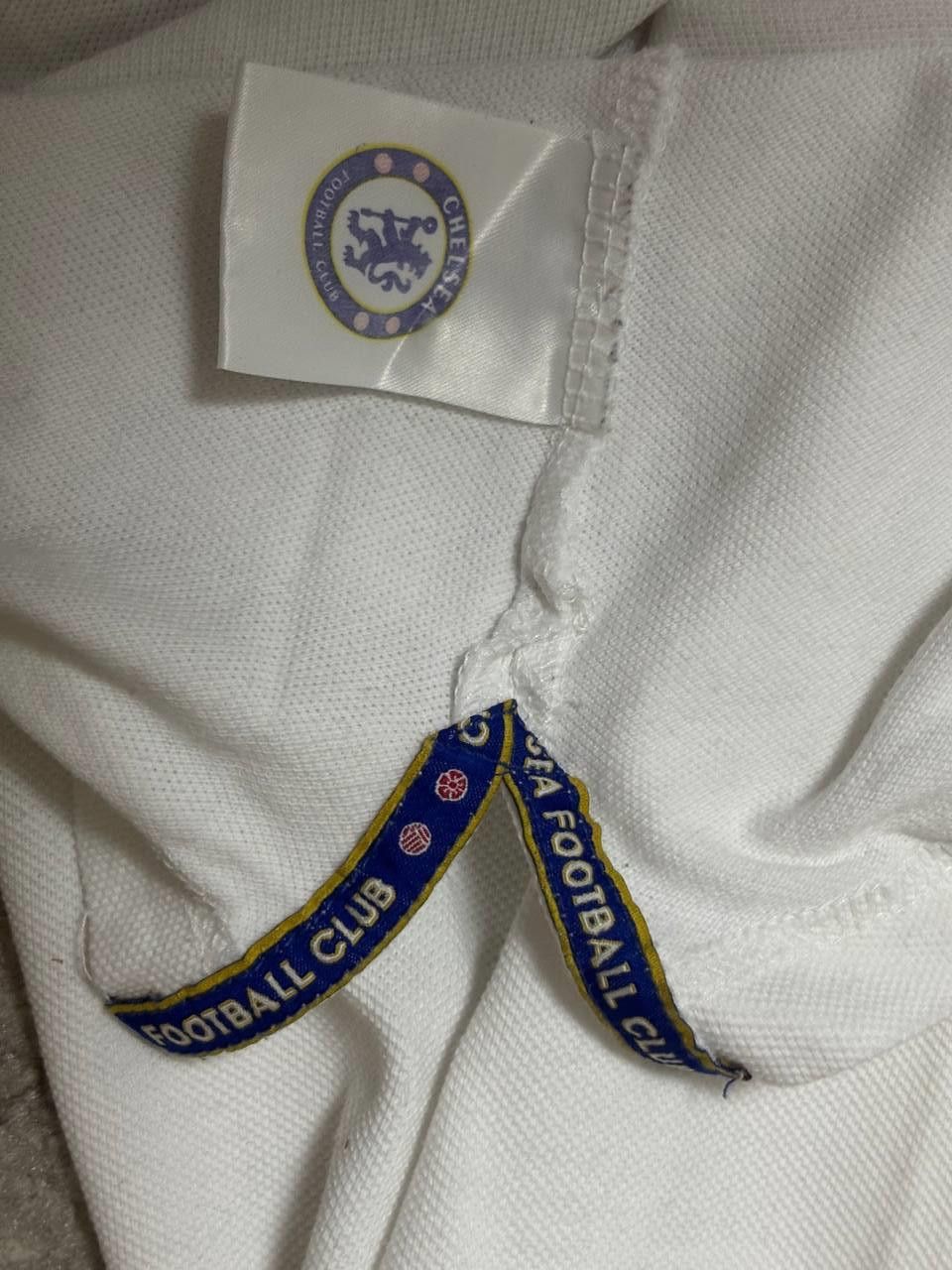Vintage Chelsea FC polo shirt – white, casual t-shirt with blue flag Size US M / EU 48-50 / 2 - 4 Thumbnail