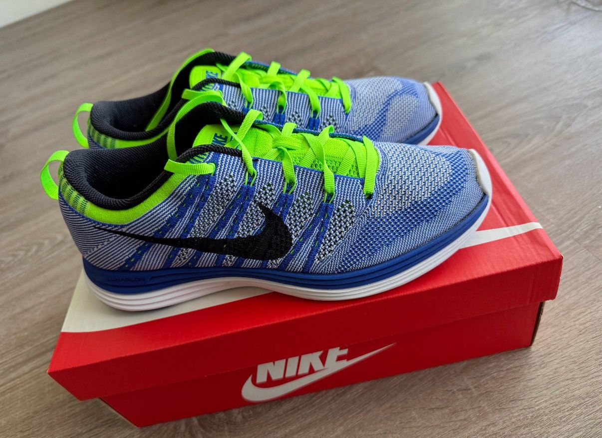 Nike Rare Flyknit one nike trainers Size US 9.5 / EU 42-43 - 5 Thumbnail