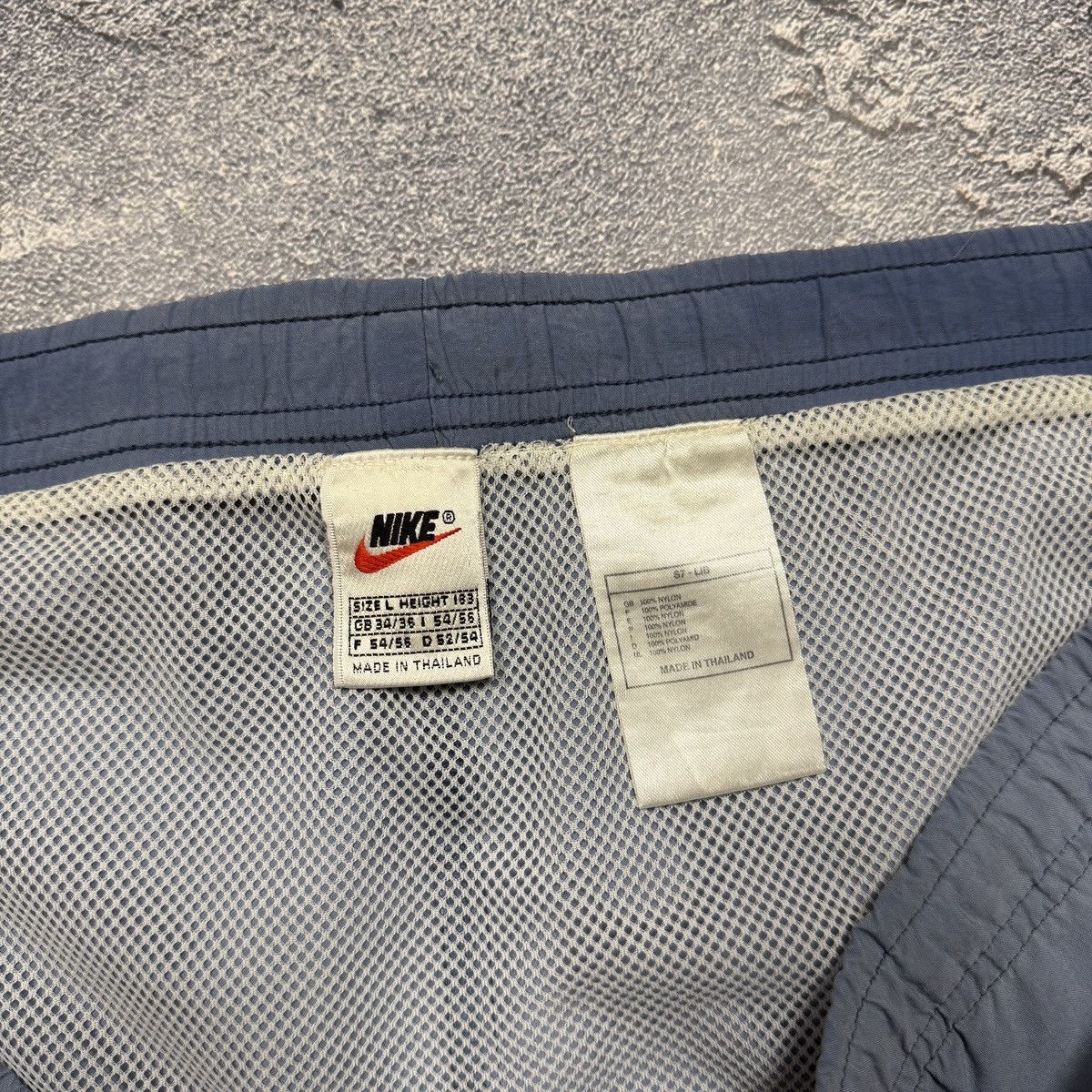 Nike × Vintage Nike Vintage Big Logo Shorts 90s Size US 34 / EU 50 - 8 Thumbnail