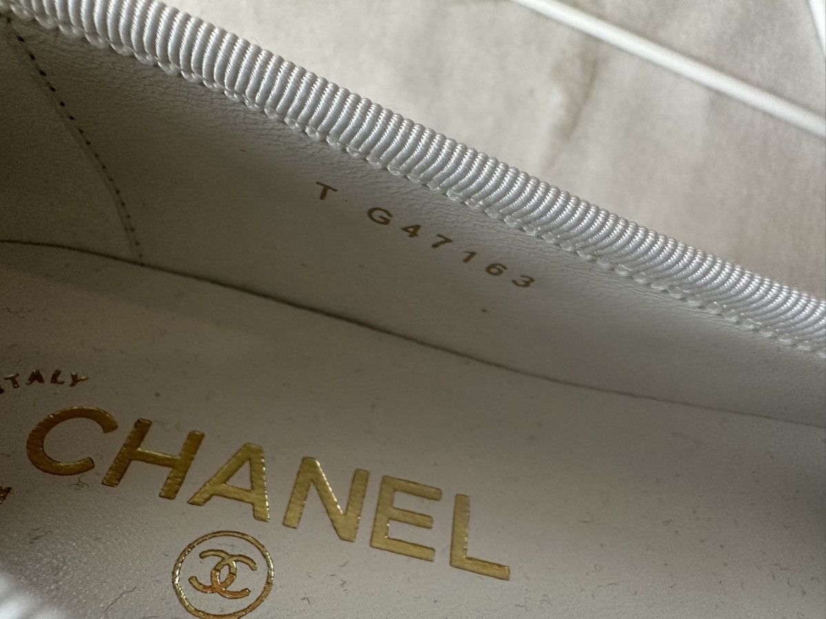 Chanel Chanel 26M coco beach Cambon Flat White color size 37 Size US 7 / IT 37 - 5 Thumbnail