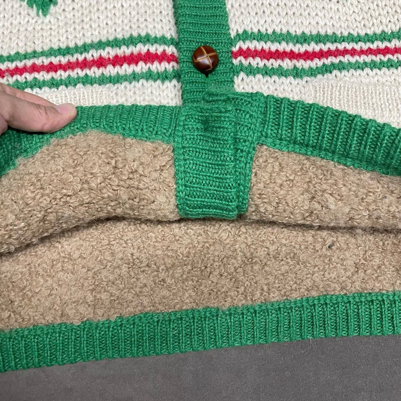 Gucci Gucci White and green new wooden buckle knitted jacket 2501 Size US M / EU 48-50 / 2 - 3 Thumbnail
