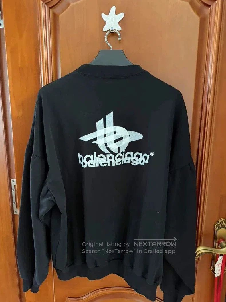 Balenciaga Balenciaga Phantom Logo Long Sleeve. Size US M / EU 48-50 / 2 - 2 Thumbnail