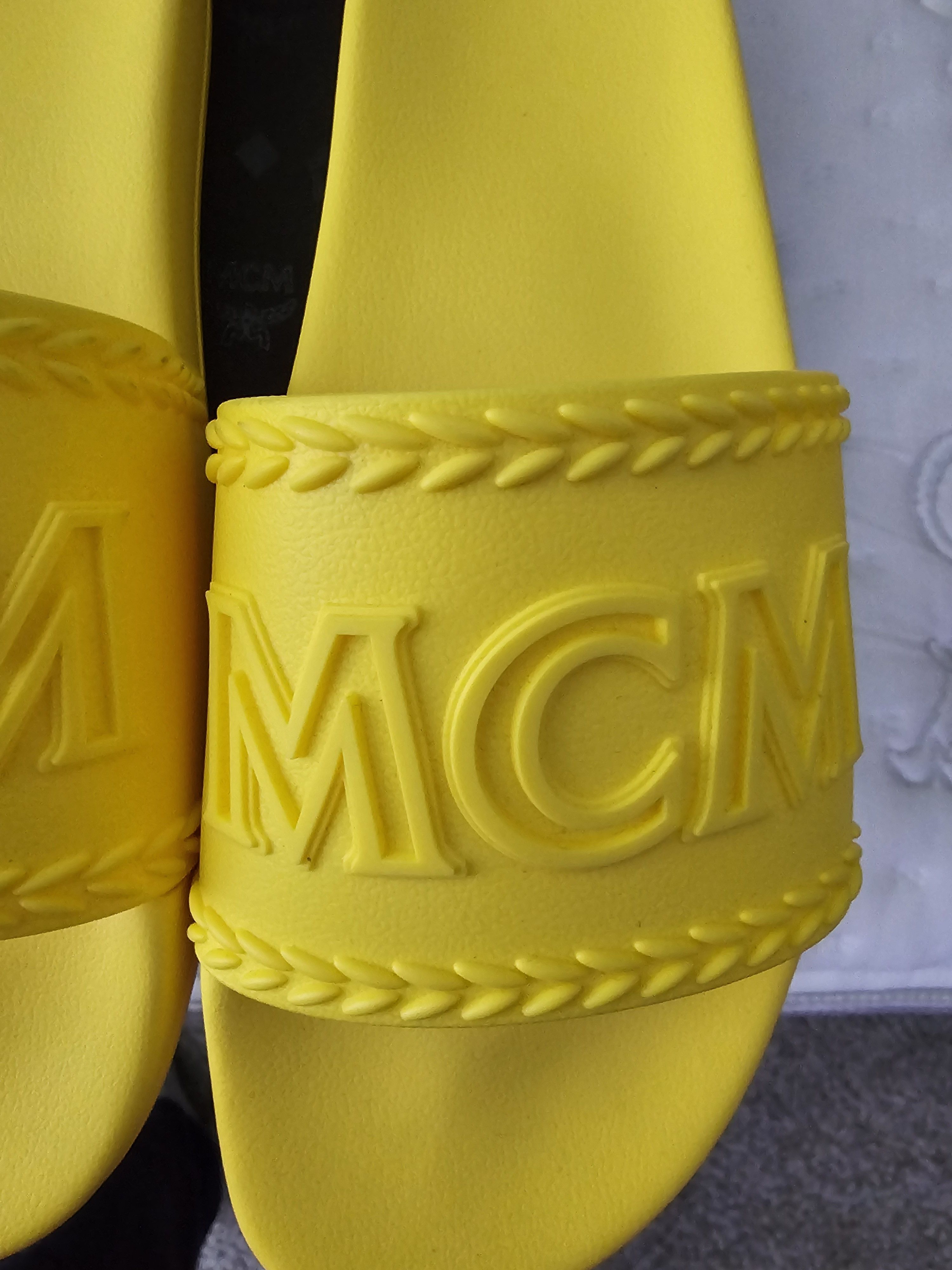 MCM MCM yellow slides Size US 7.5 / IT 37.5 - 4 Thumbnail