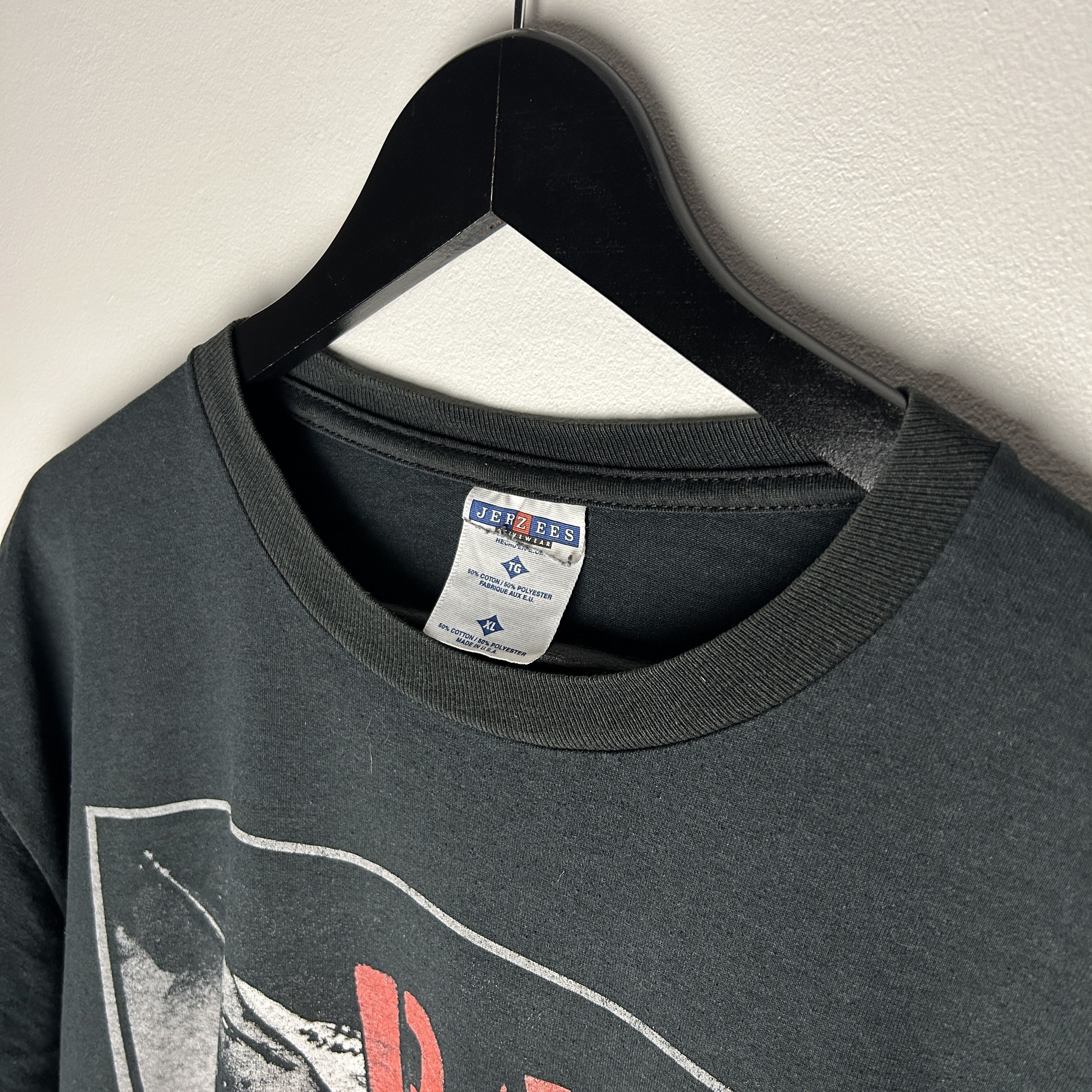 Band Tees Vintage Rage Against The Machine 1999 Tour Band T-shirt Size US XL / EU 56 / 4 - 5 Thumbnail