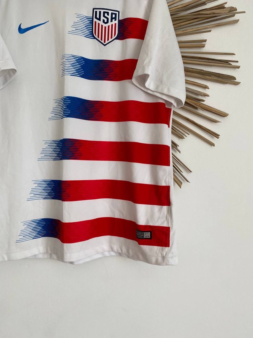 Nike USA 2018 2019 nike home football soccer jersey Size US L / EU 52-54 / 3 - 3 Thumbnail