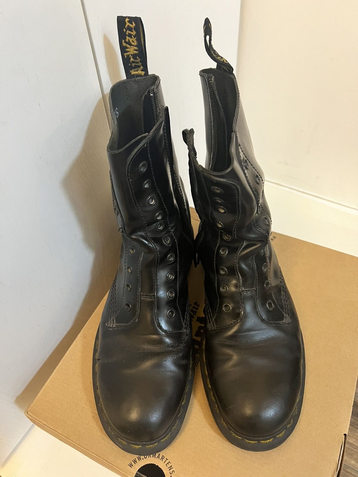 Dr. Martens × Vetements Vetements x Dr. Martens Borderline Boots Size US 10 / EU 43 - 2 Thumbnail