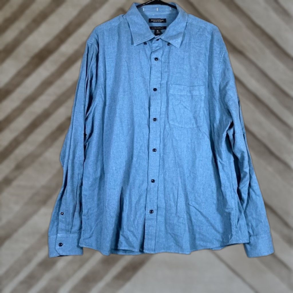 Banana Republic Banana Republic Shirt Blue XL Button-Down Untucked Regular Fit Mens Long Sleeve Casual Workwear Preppy Button-Up Size US XL / EU 56 / 4 - 1 Thumbnail