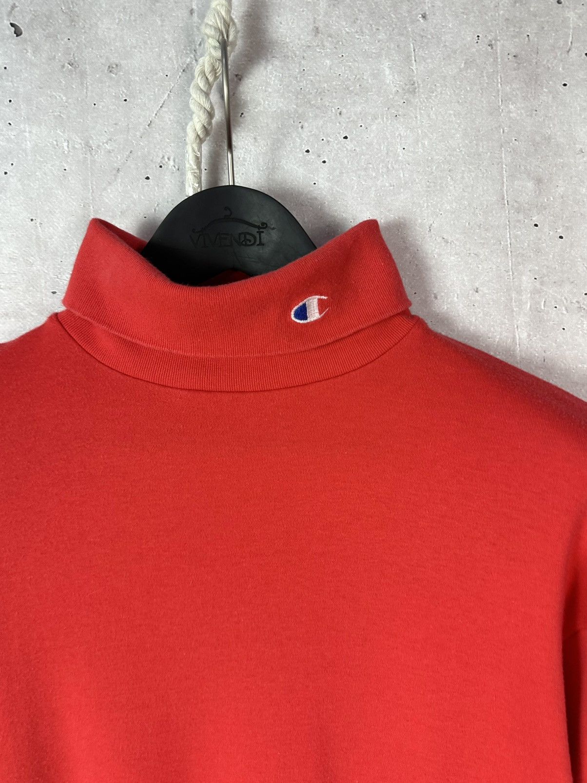 Champion Champion Vintage Red Turtle Neck Long Sleeve Sweatshirt Size US XL / EU 56 / 4 - 4 Thumbnail