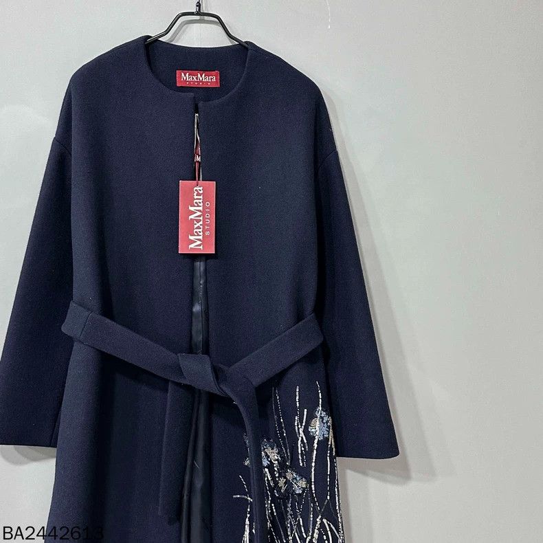 Max Mara Max Mara Embroidered sequined floral coat Size M / US 6-8 / IT 42-44 - 2 Thumbnail