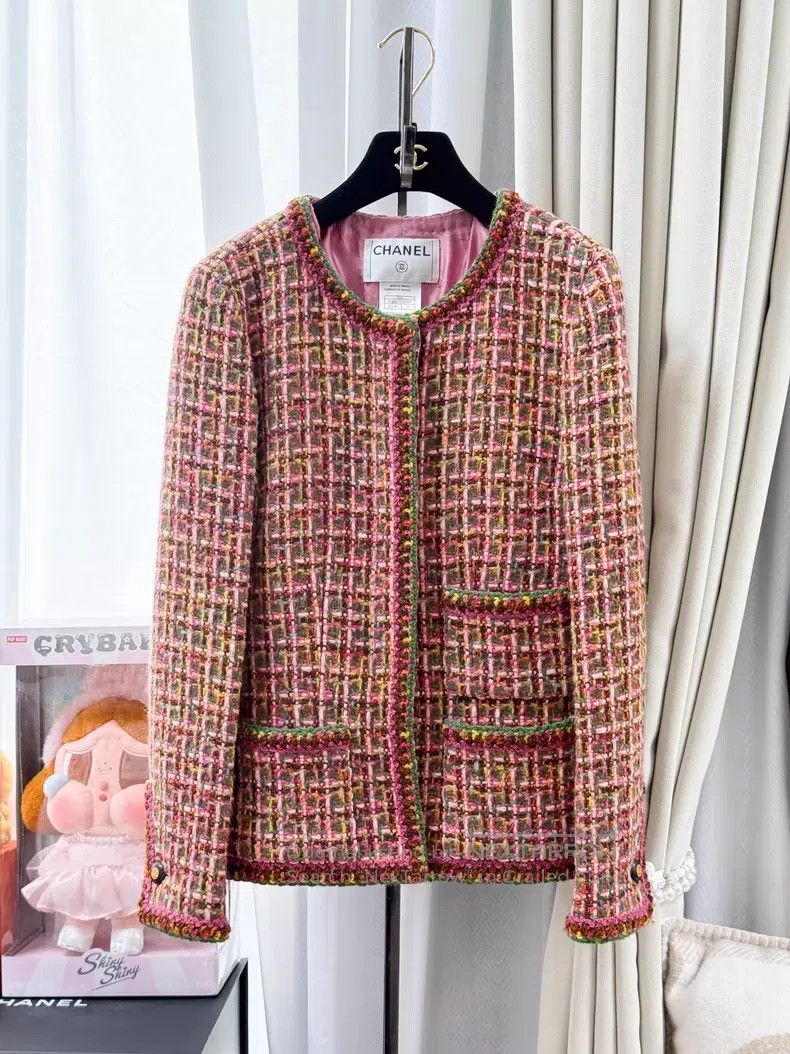 Chanel Chanel Mixed-color plaid tweed knitted jacket Size XS / US 0-2 / IT 36-38 - 1 Thumbnail