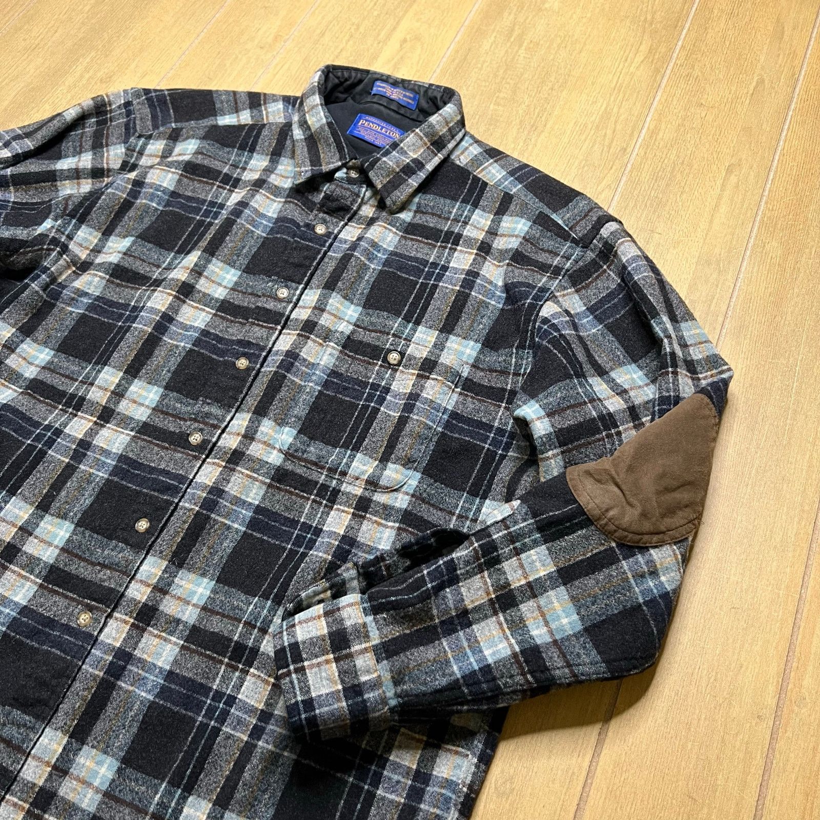 Pendleton Vintage Pendleton Wool Flannel Shirt XL Plaid Elbow Patch Size US XL / EU 56 / 4 - 11 Thumbnail