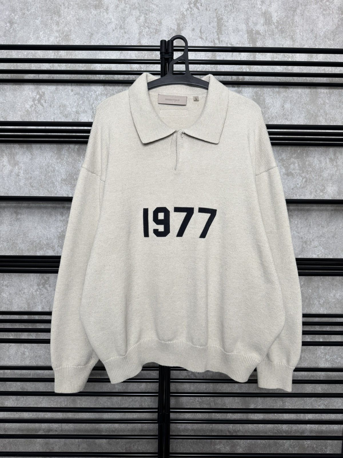 Rare Essentials Sweater 1977