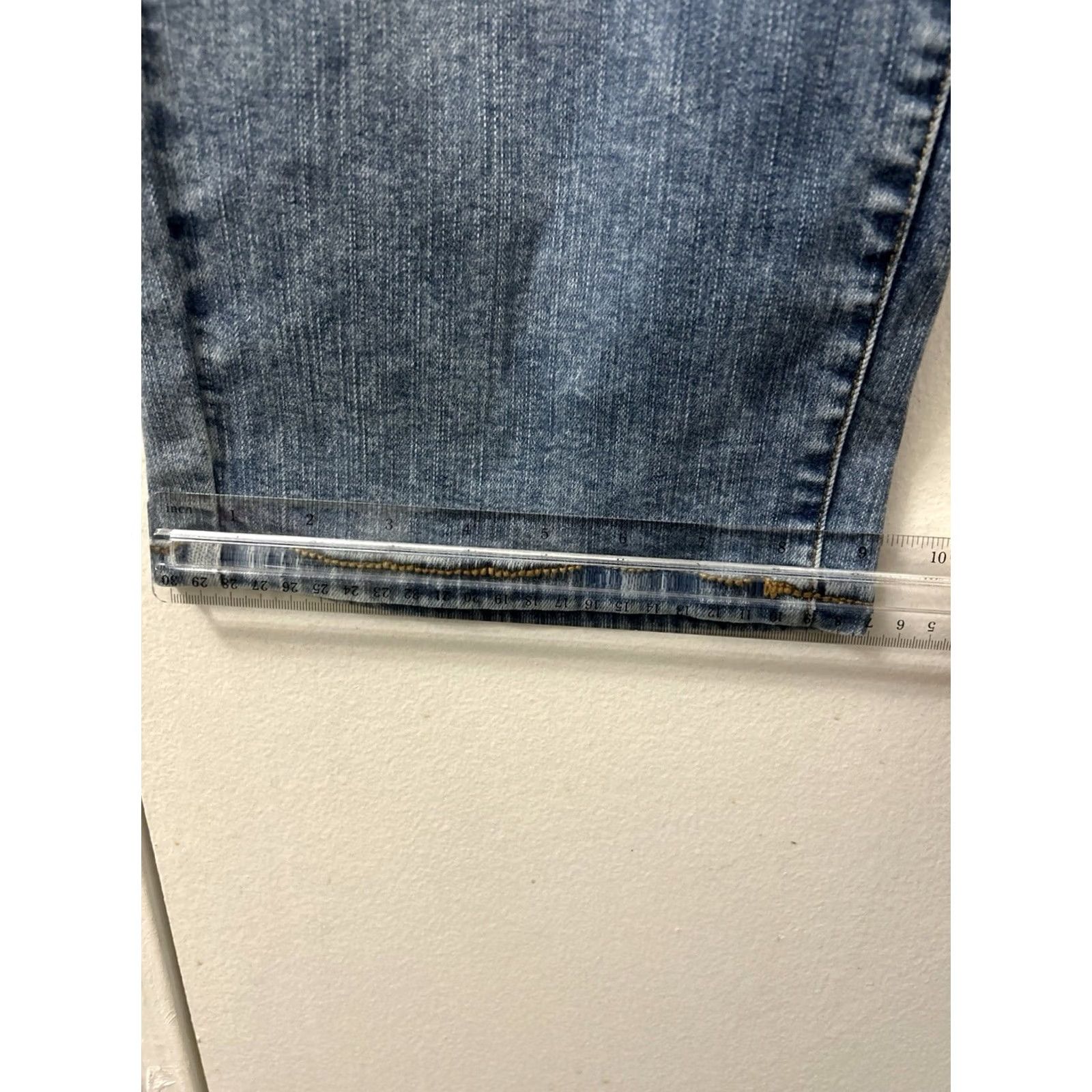 Torrid Torrid Bombshell Straight Jeans Womens 42x27 Medium Wash Premium Stretch Denim Size 28" / US 6 / IT 42 - 5 Thumbnail