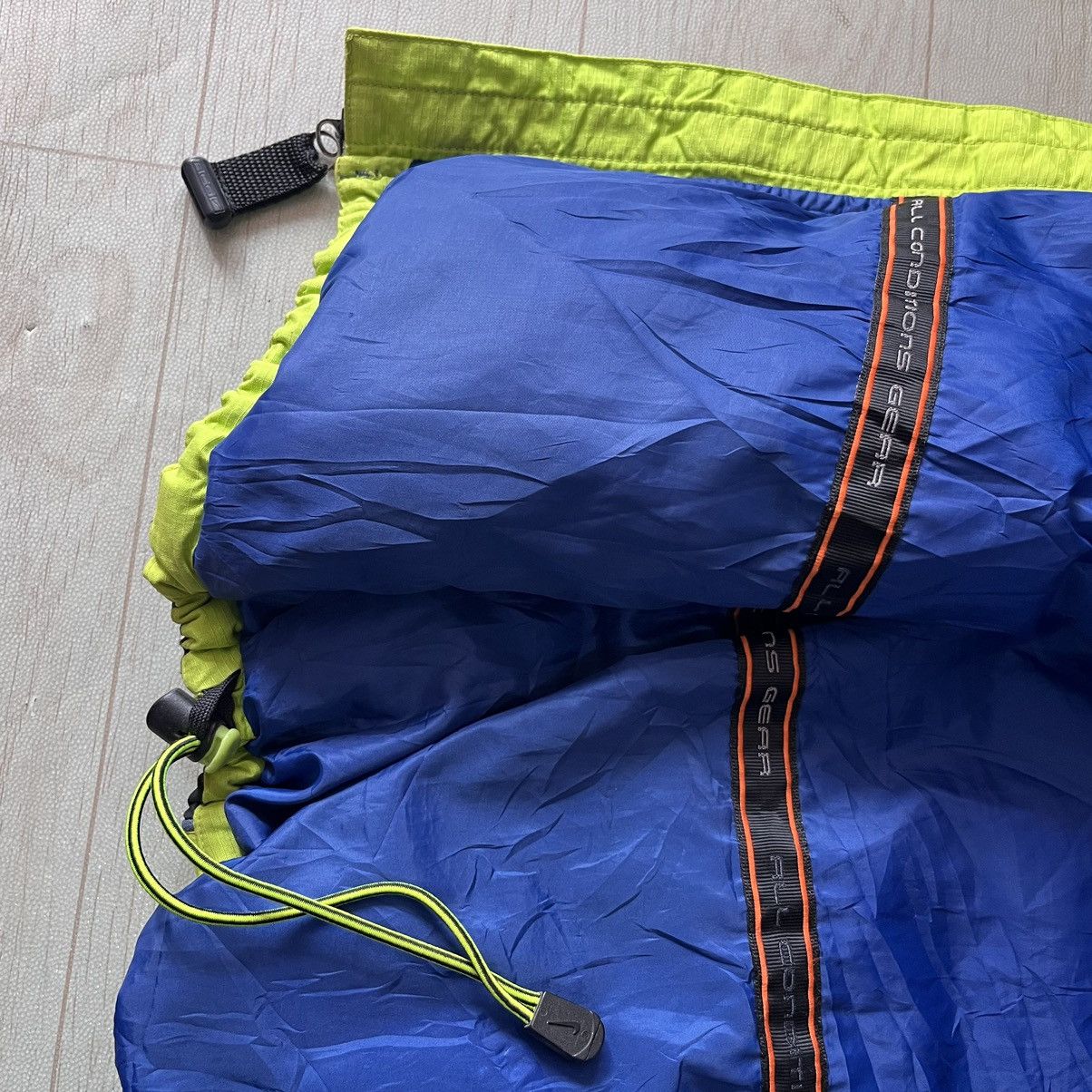 Nike ACG 90s Nike acg neon puffer jacket Size US M / EU 48-50 / 2 - 10 Thumbnail