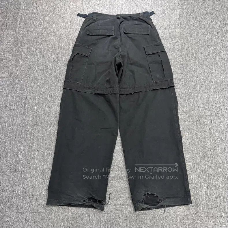 Balenciaga Balenciaga size XS Distressed Detachable Cargo Denim Pants Size US 27 - 5 Thumbnail